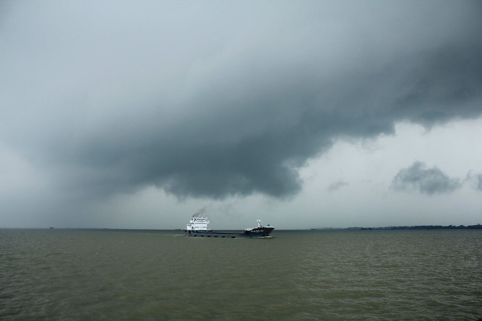Canon EOS 60D sample photo. Ship, strom, fantasy photography