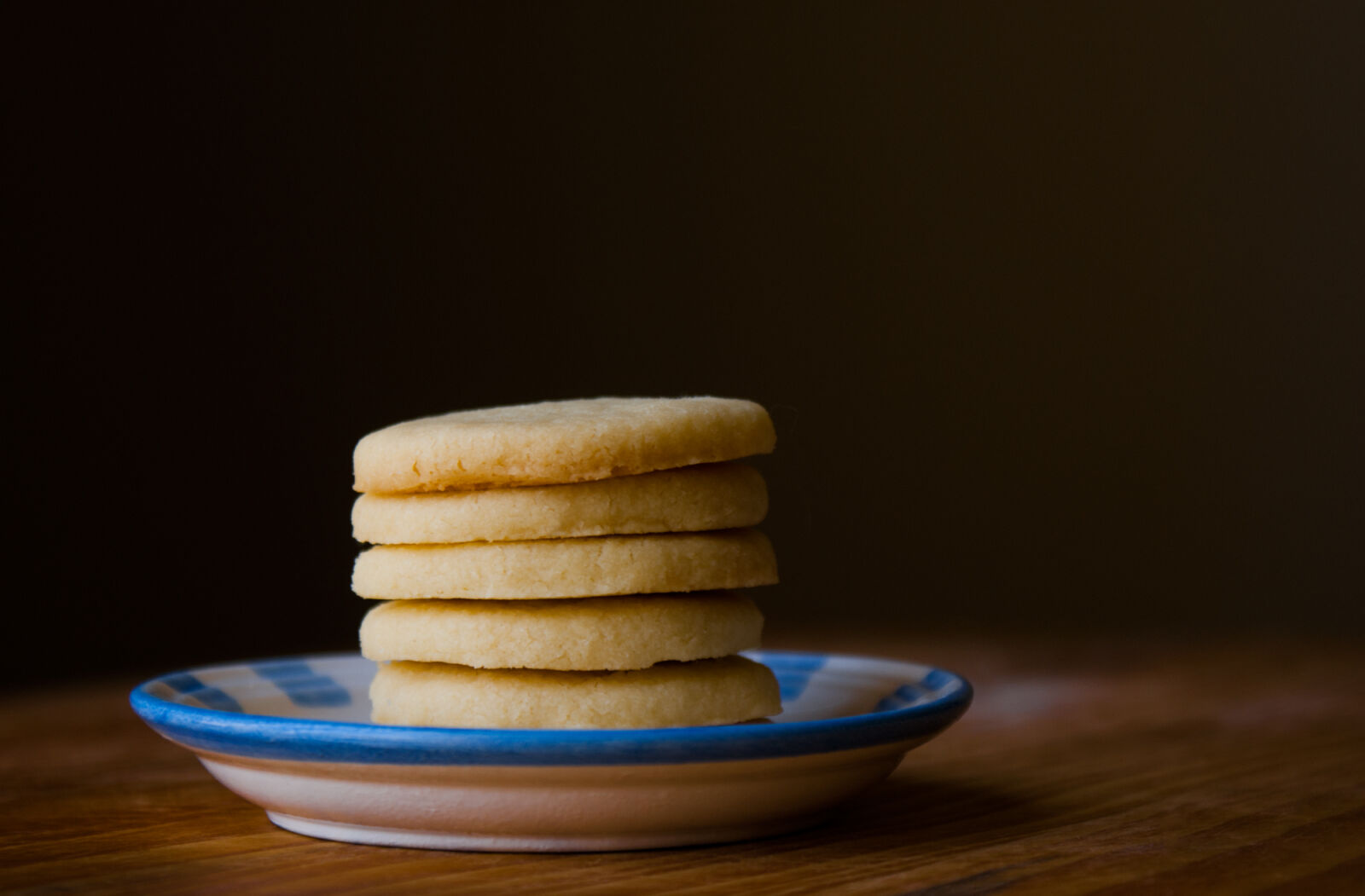 Sony DT 18-70mm F3.5-5.6 sample photo. Baked, blur, close, up photography
