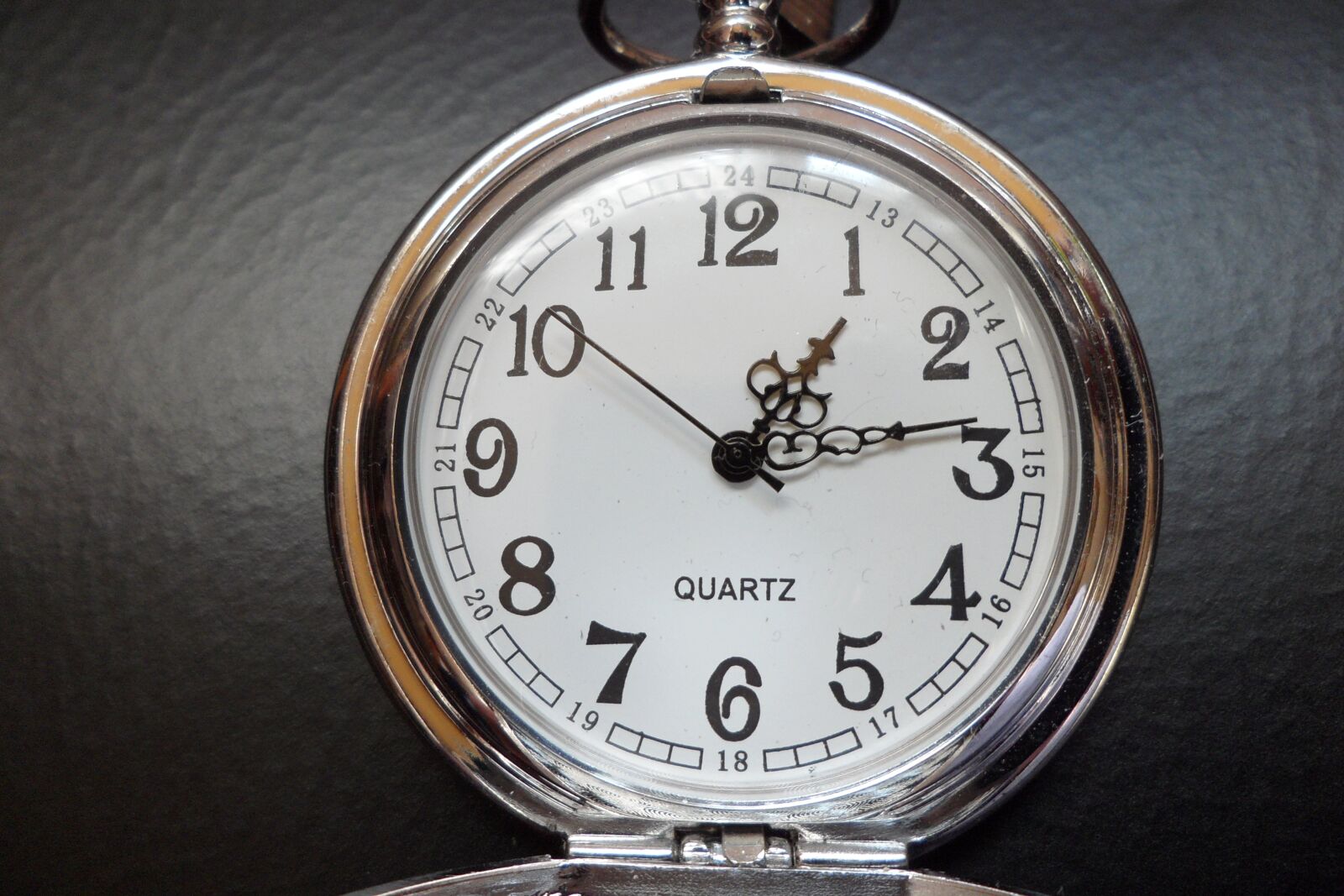 Samsung PL150 / VLUU PL150 /  TL210 /  PL151 sample photo. Clock, pocket watch, time photography