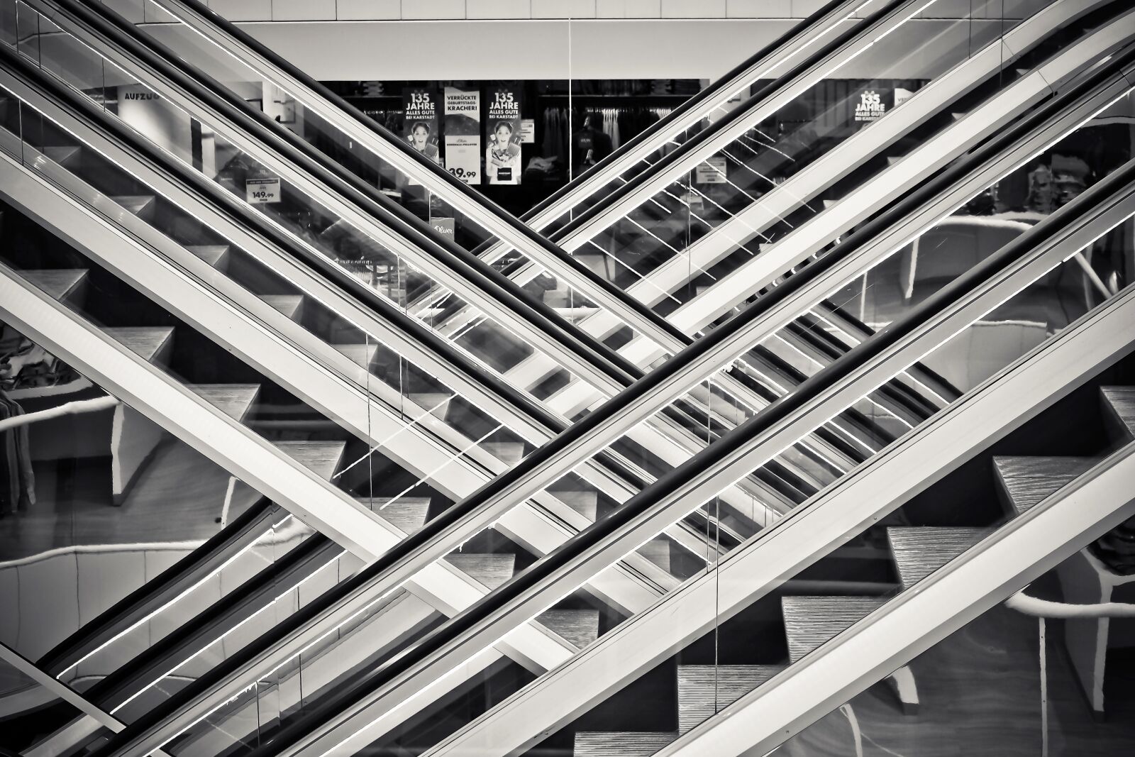 Olympus OM-D E-M10 sample photo. Department store, building, architecture photography