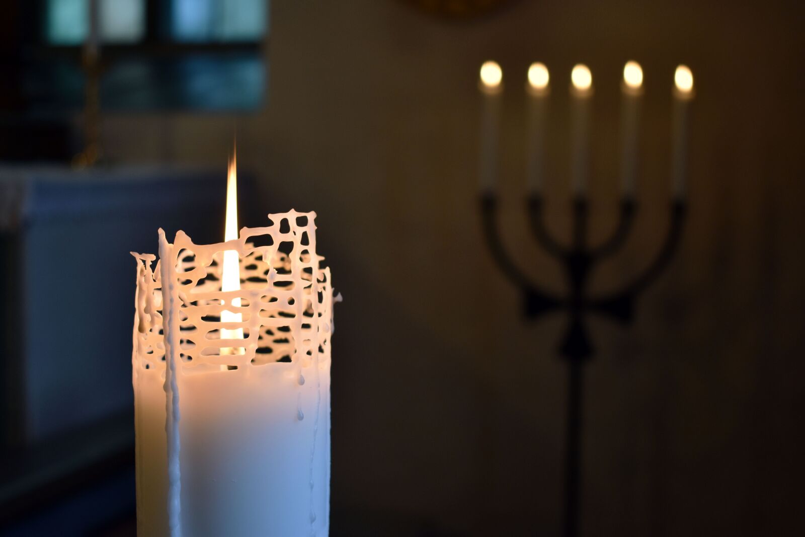 Nikon D5600 sample photo. Candles, light, contemplative photography