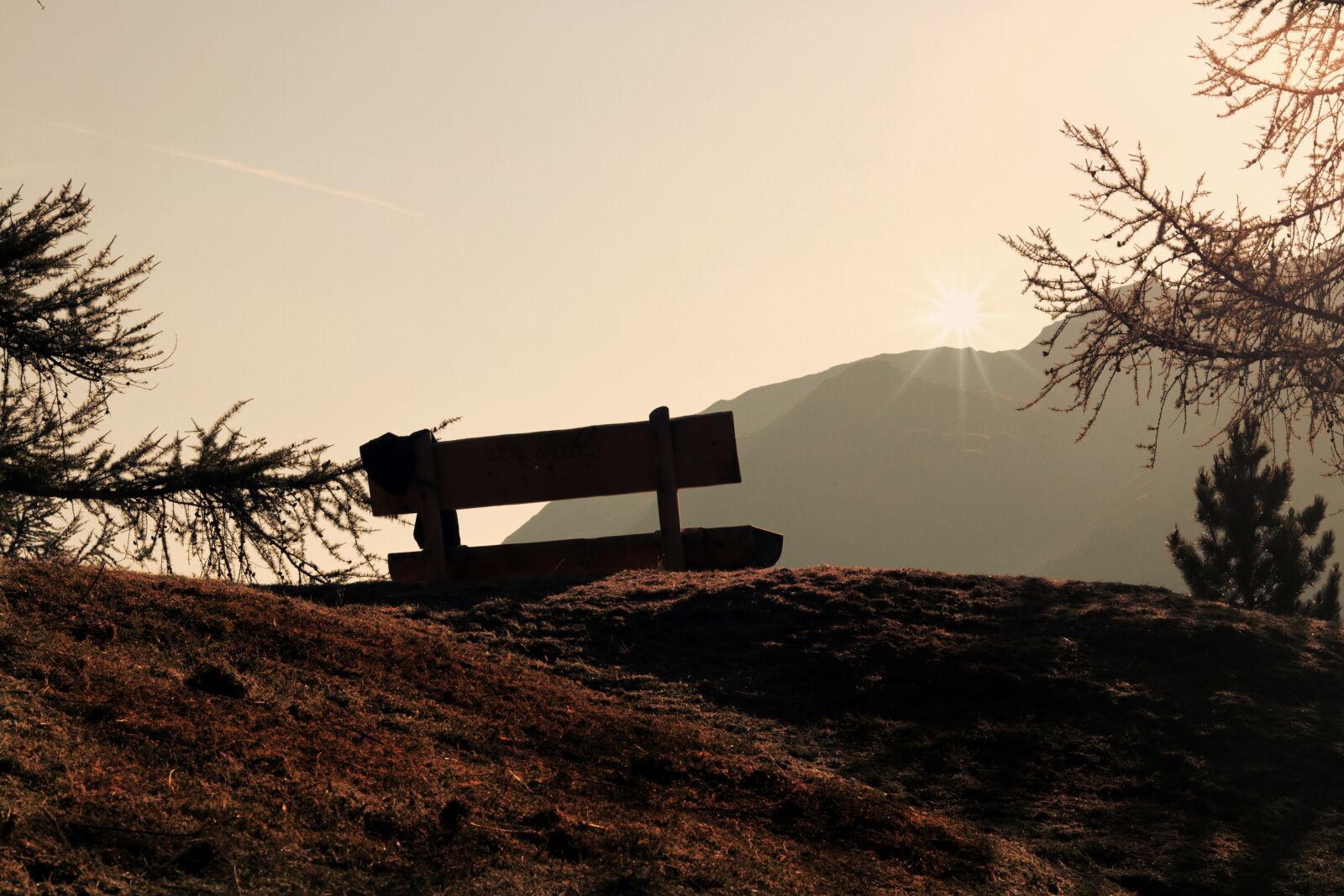 Canon EF 50mm F1.8 STM sample photo. Viewpoint, bank, wooden bench photography