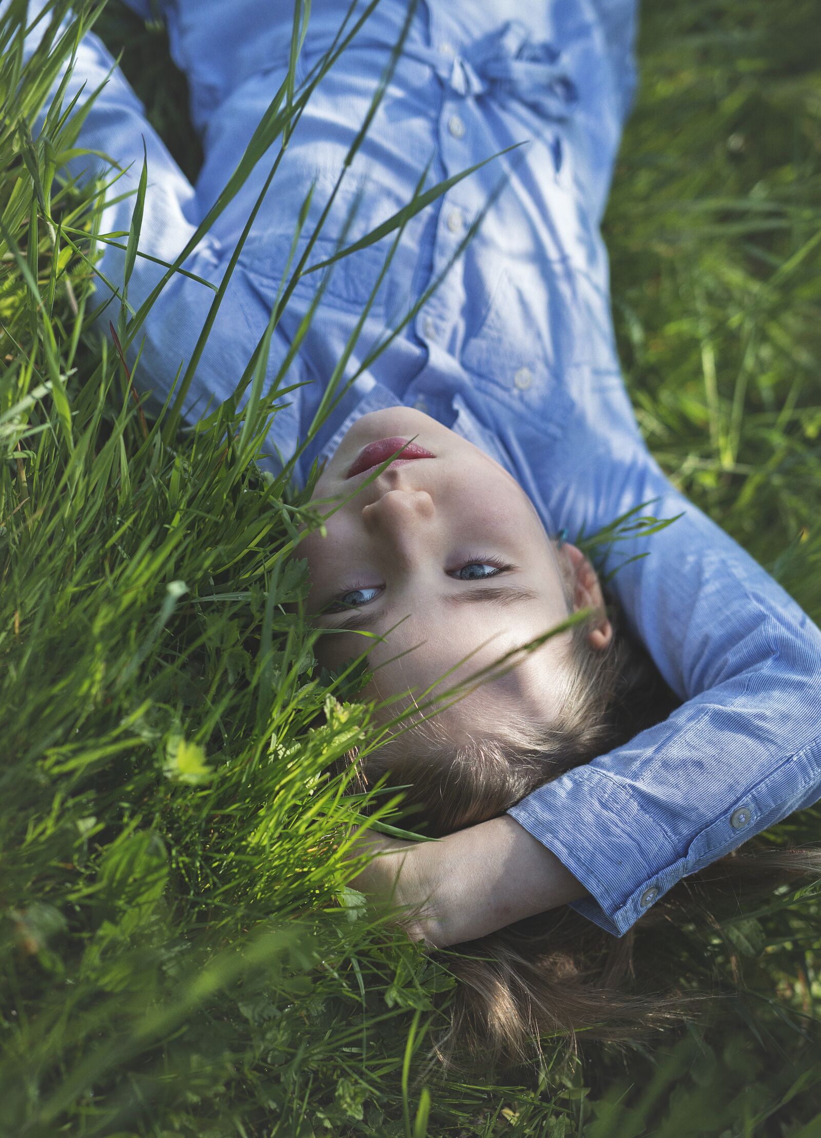 Nikon D800E sample photo. Grass, girl, green photography