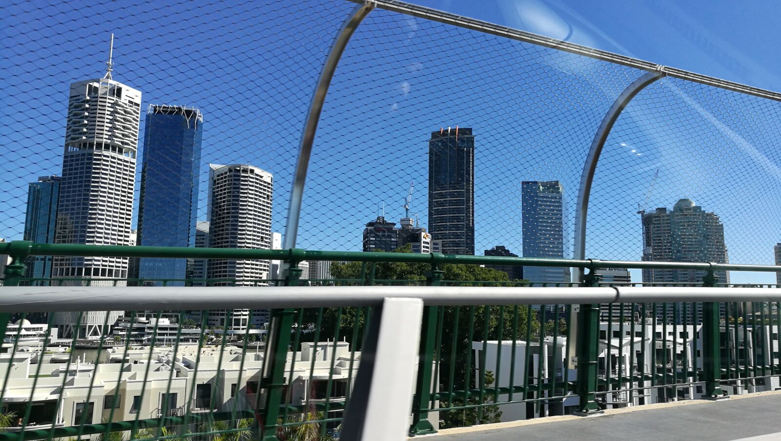 HUAWEI P9 sample photo. Bridge, buildings, city photography