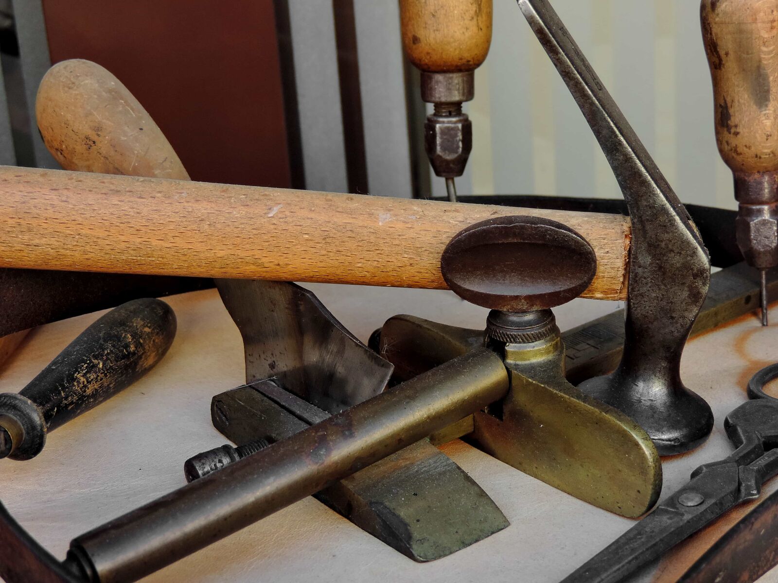 Nikon Coolpix P520 sample photo. Cast iron, hand tool photography