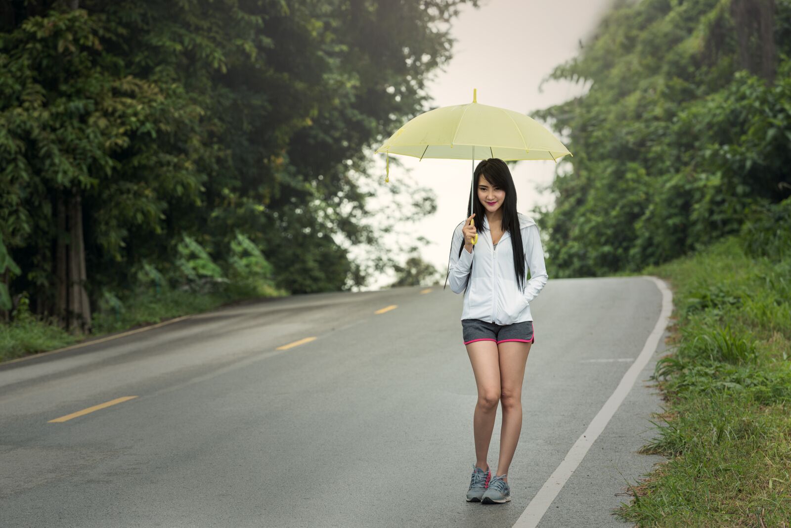 Nikon D810 sample photo. Rain, umbrella, adult photography