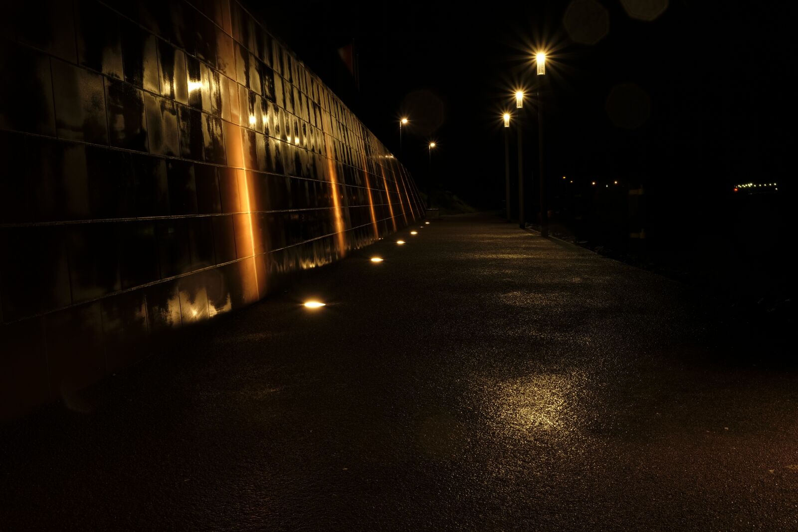 Fujifilm XF 18-55mm F2.8-4 R LM OIS sample photo. Night, dark, darkness photography