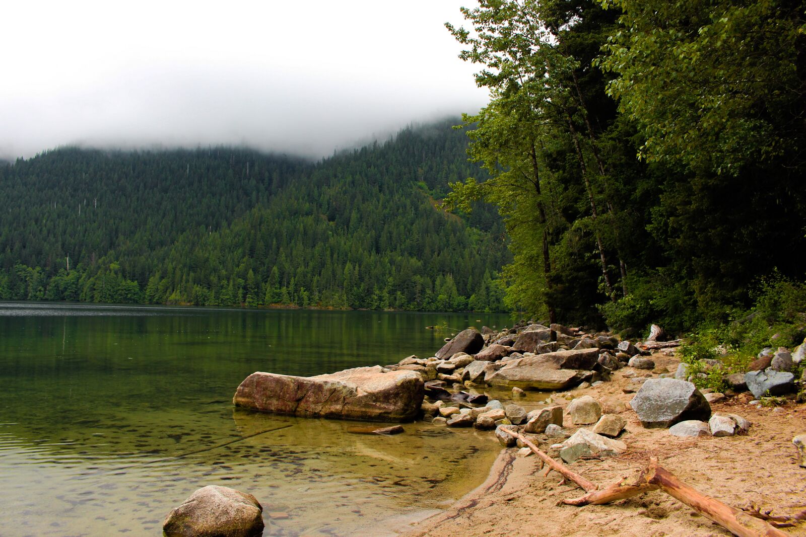 Canon EOS 700D (EOS Rebel T5i / EOS Kiss X7i) sample photo. Lake, nature, beautiful photography