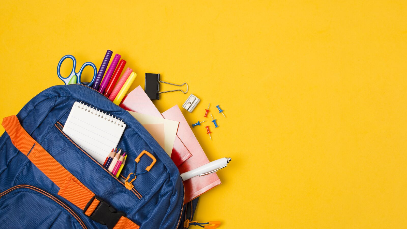 Nikon D7200 sample photo. School supplies, stationery, backpack photography
