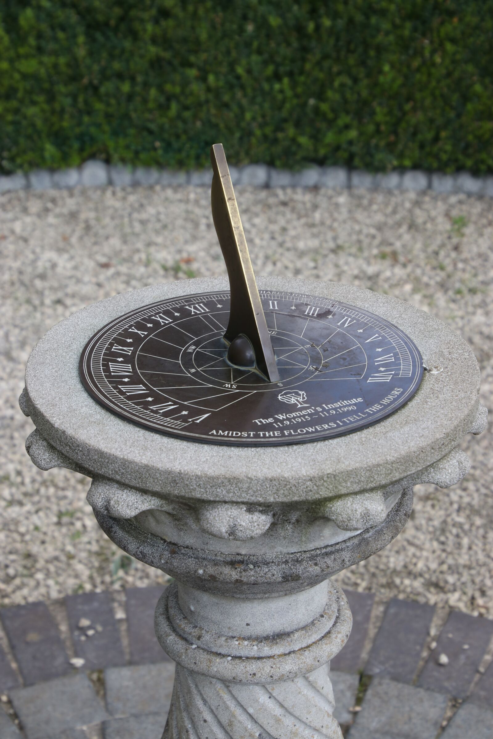 Canon EOS 80D sample photo. Sundial, time, clock photography
