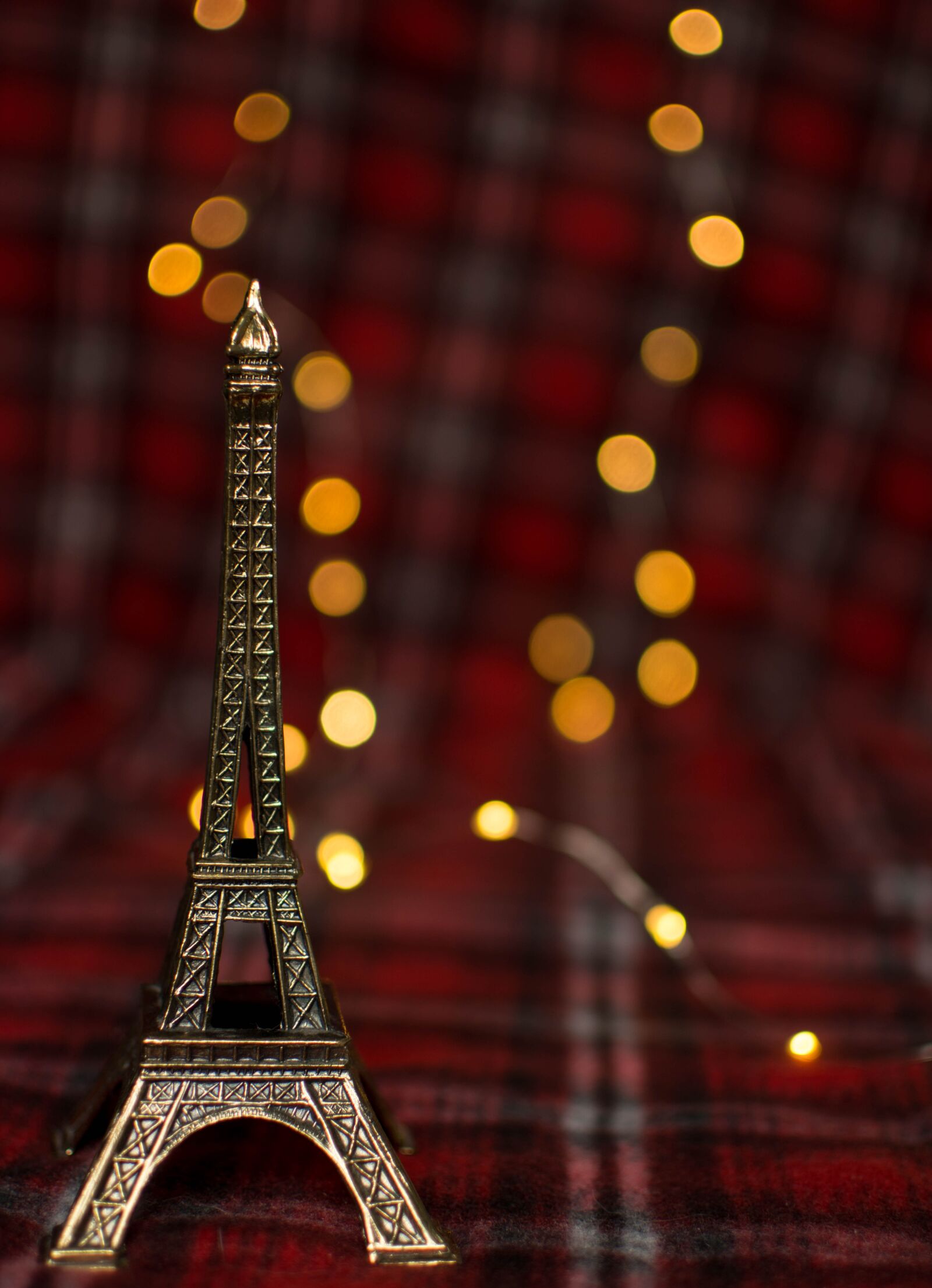 Nikon D5200 sample photo. Eiffel tower, small, places photography