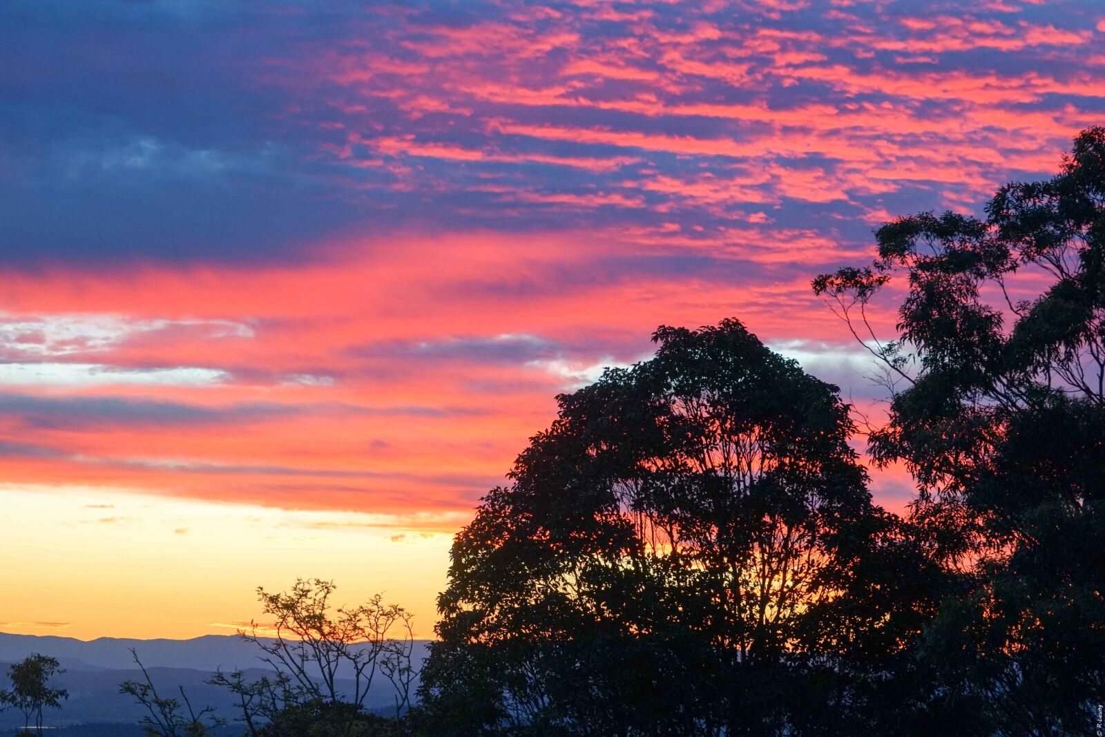 Sony a7 II + Sony FE 24-240mm F3.5-6.3 OSS sample photo. Sky, sunset, weather photography