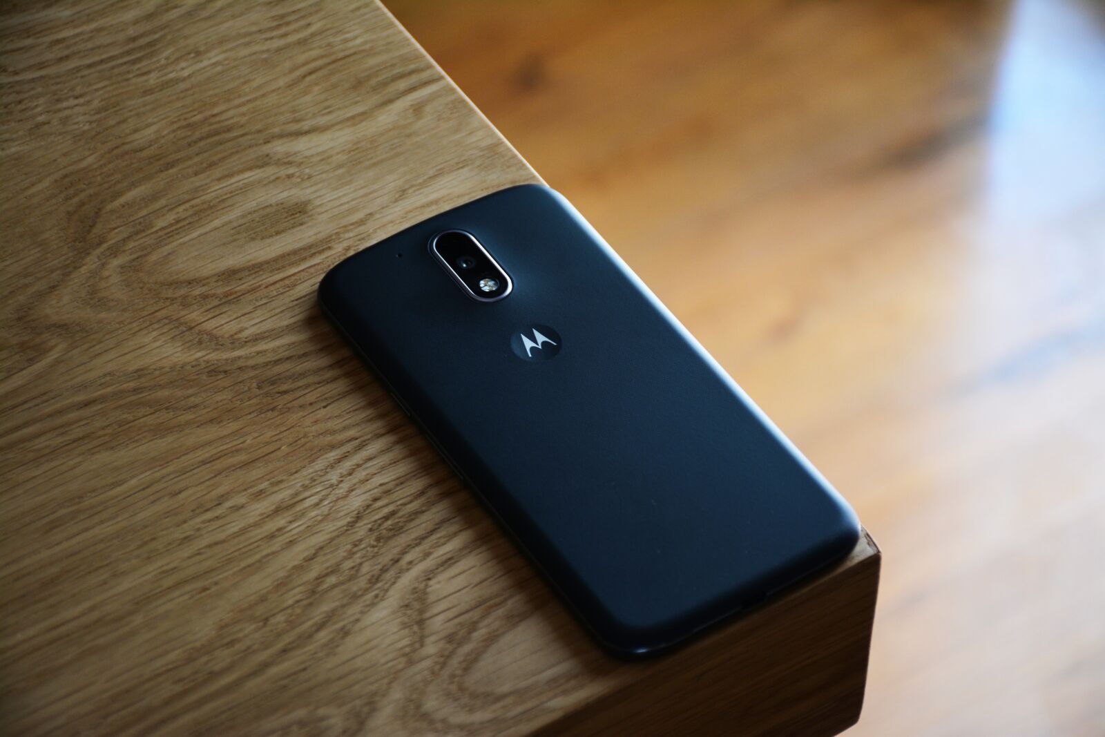 Nikon D7100 sample photo. Black, motorola, smartphone, on photography