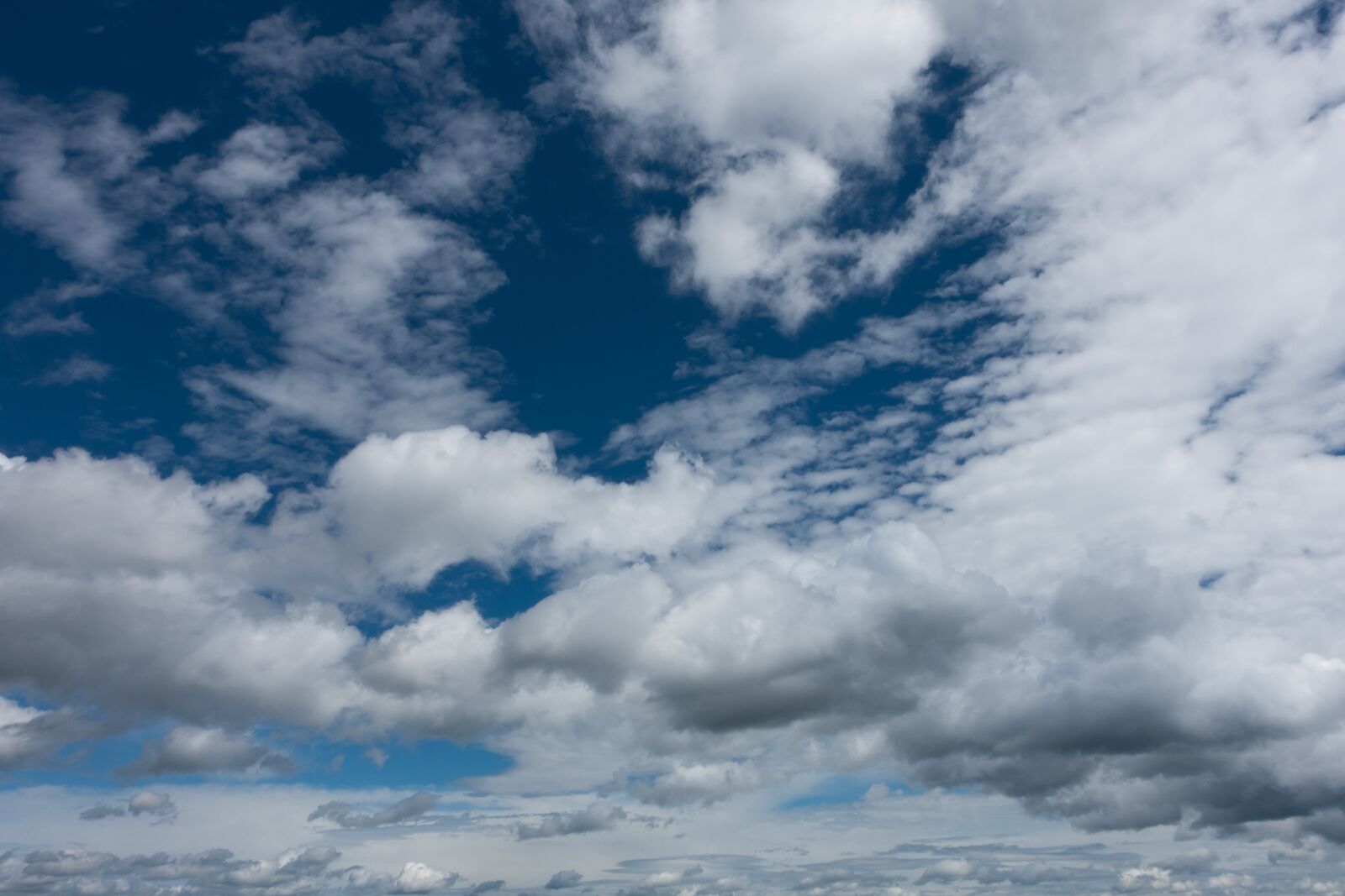 Sony Cyber-shot DSC-RX100 III sample photo. Cloud, sky, blue photography