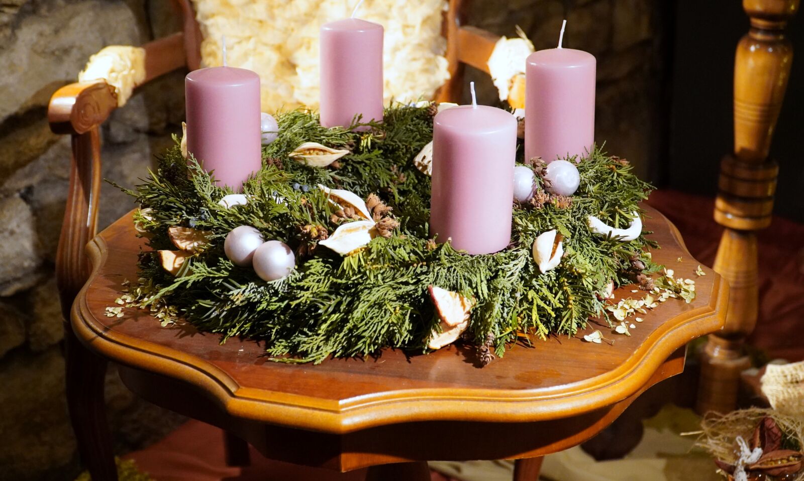 Sony E PZ 18-105mm F4 G OSS sample photo. Advent wreath, candles, advent photography