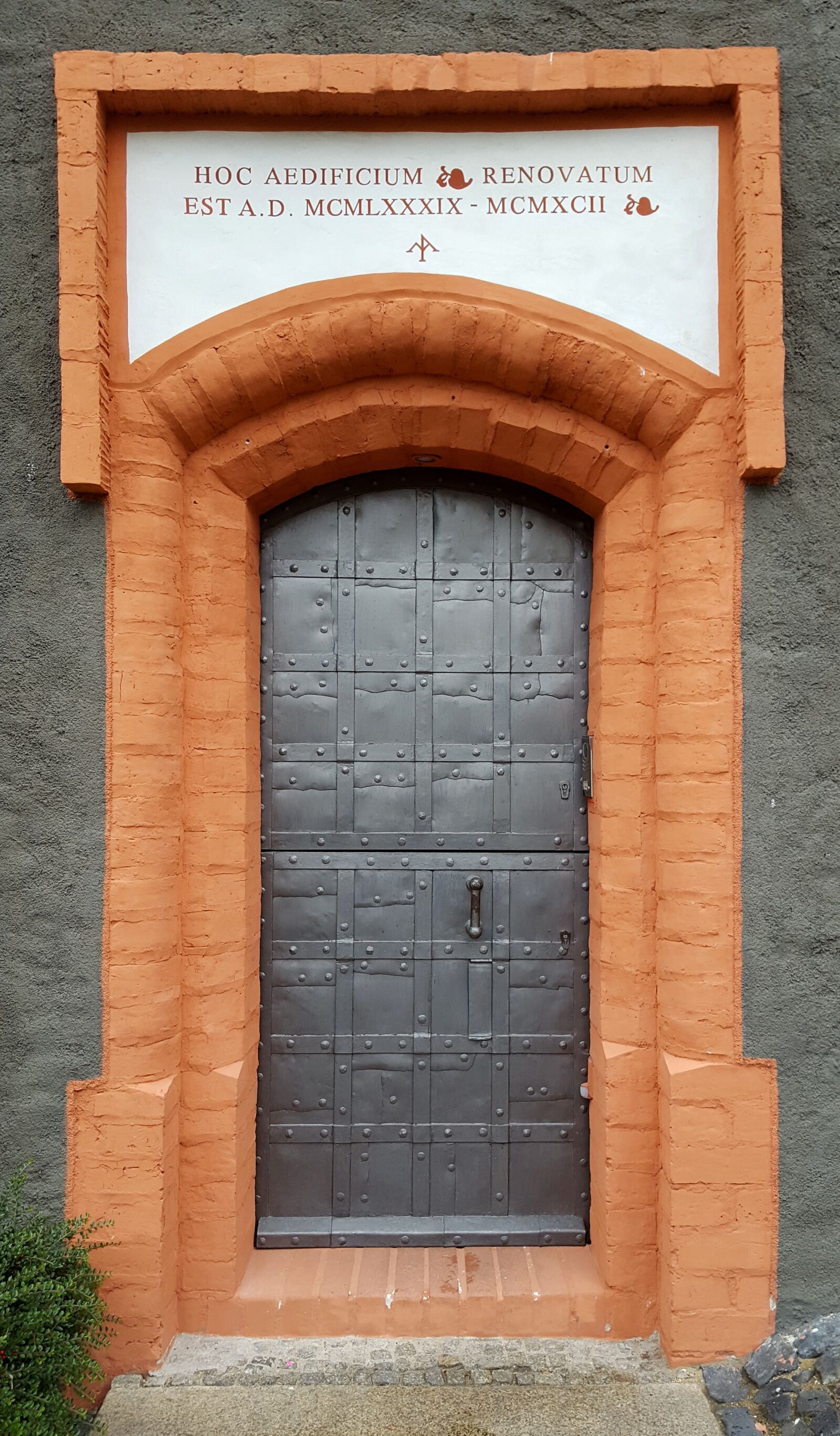 Samsung Galaxy S6 sample photo. Door, historically, inscription photography