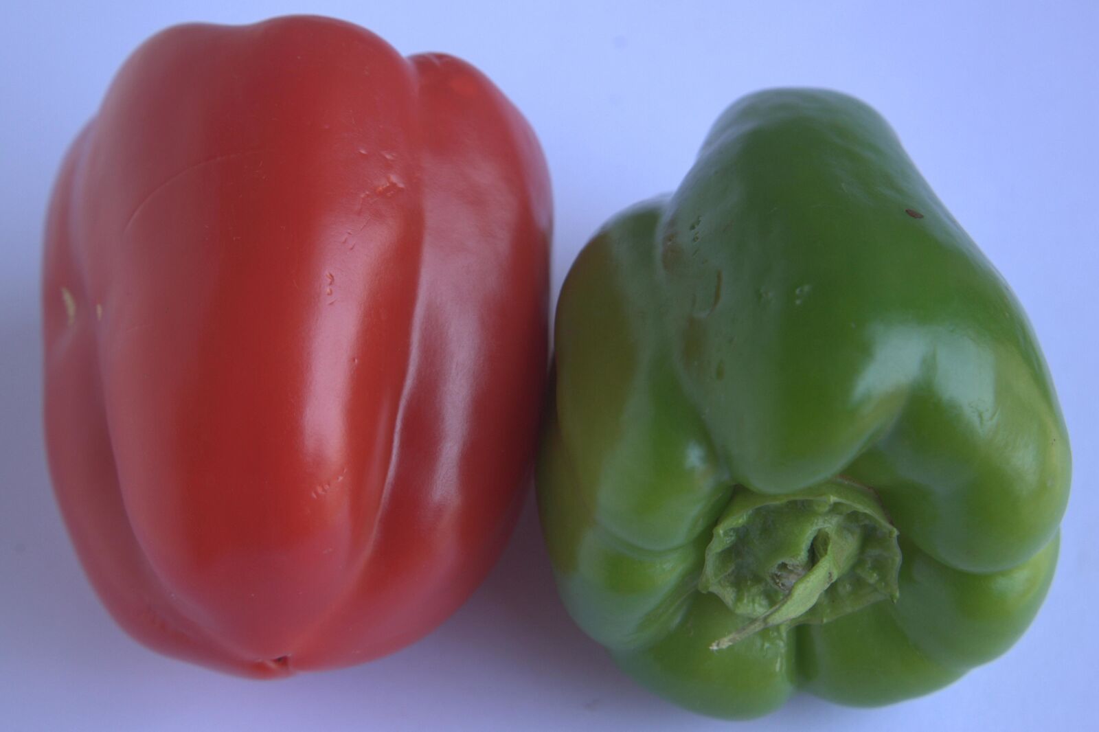 Canon EF 28-70mm f/3.5-4.5 sample photo. Capsicum, bell pepper, vegetable photography