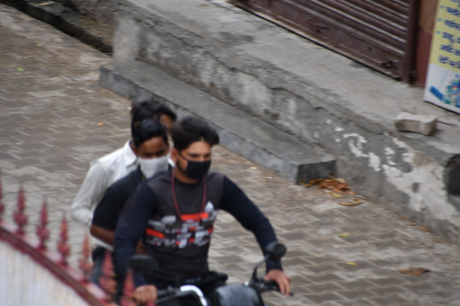 Nikon D500 sample photo. Friends, bike, road photography