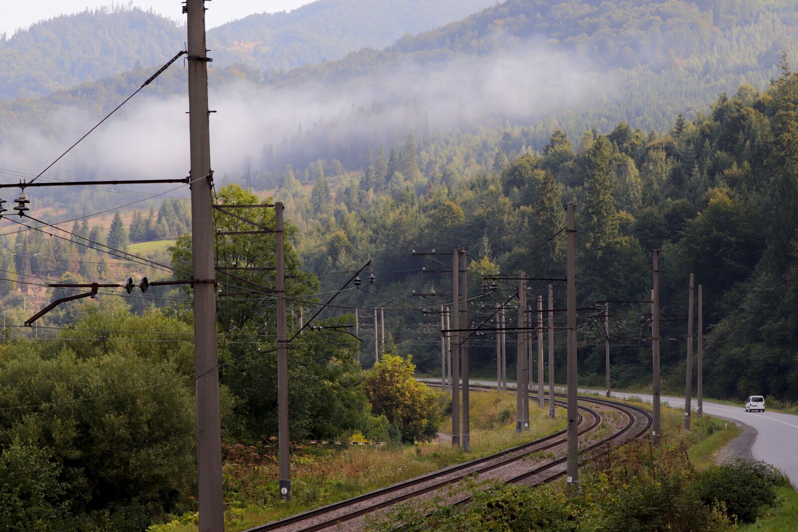 Canon EF 70-300 F4-5.6 IS II USM sample photo. Mountain, lanscape, nature photography