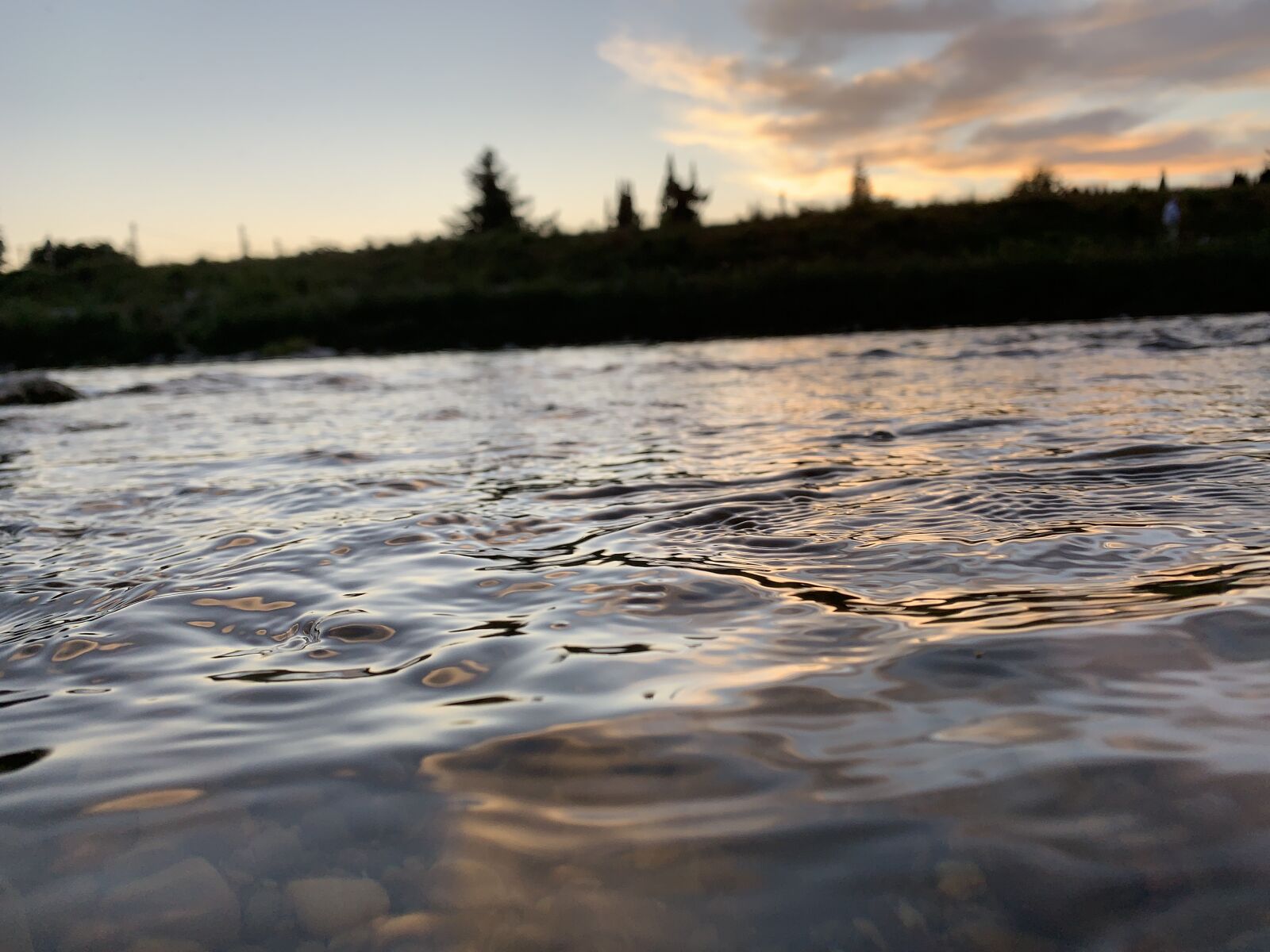 Apple iPhone XR sample photo. Water, sunset, river photography