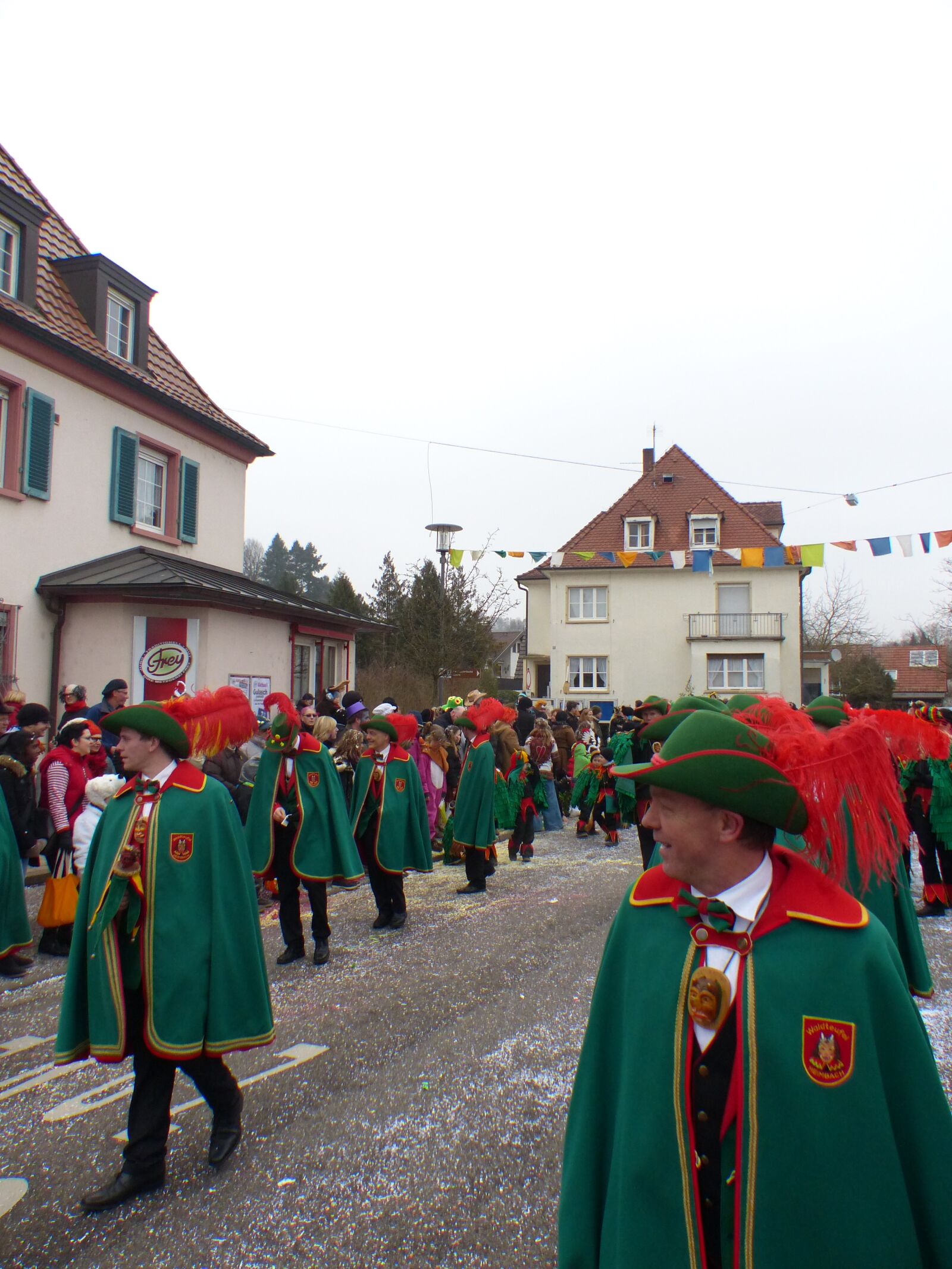 Panasonic Lumix DMC-FZ200 sample photo. Shrove monday, strassenfasnet, guard photography