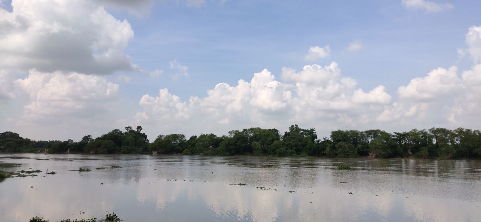 Realme XT sample photo. River, reflection, cloud photography
