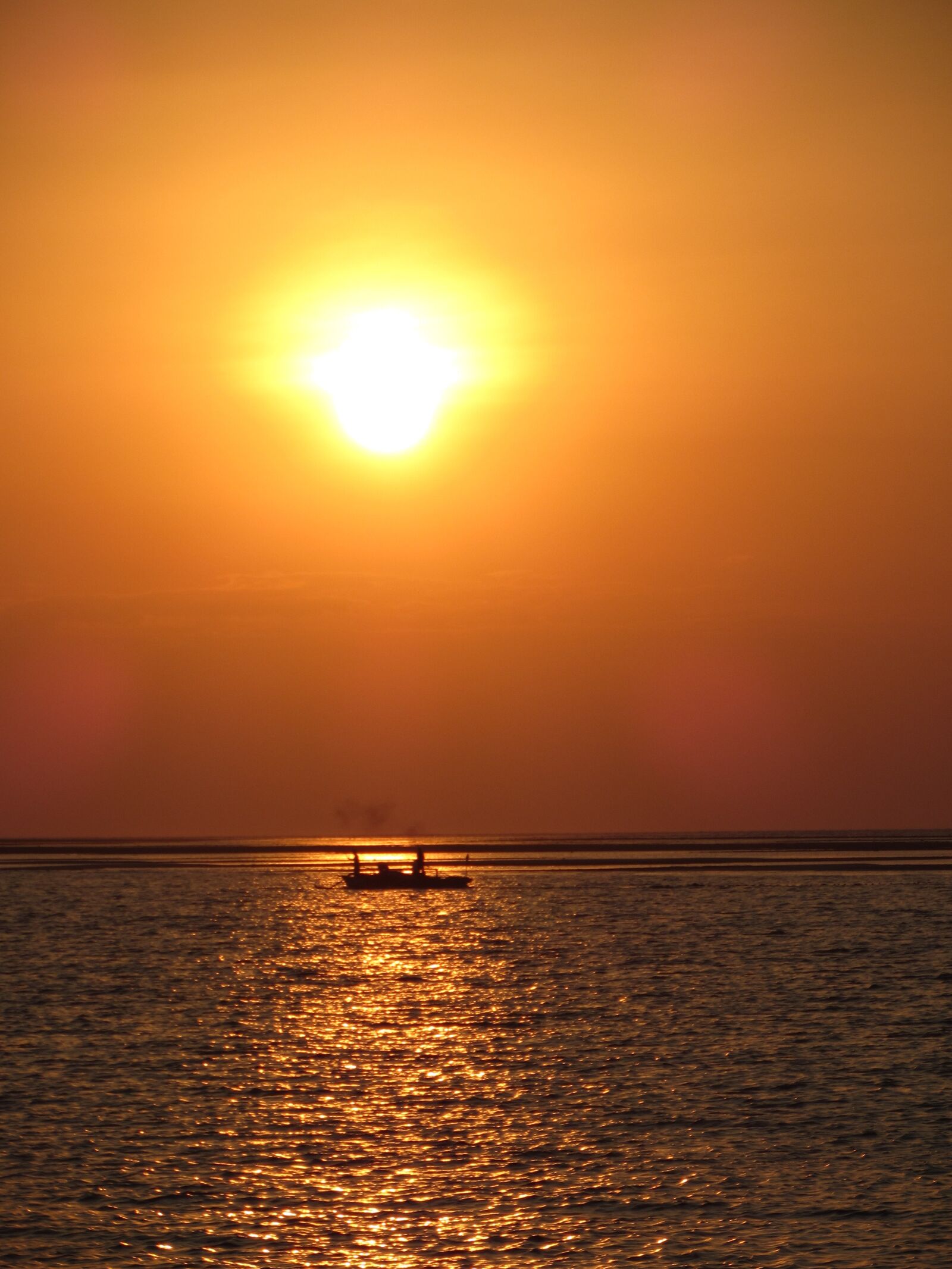 Canon PowerShot SX230 HS sample photo. Full, sunset, sea photography