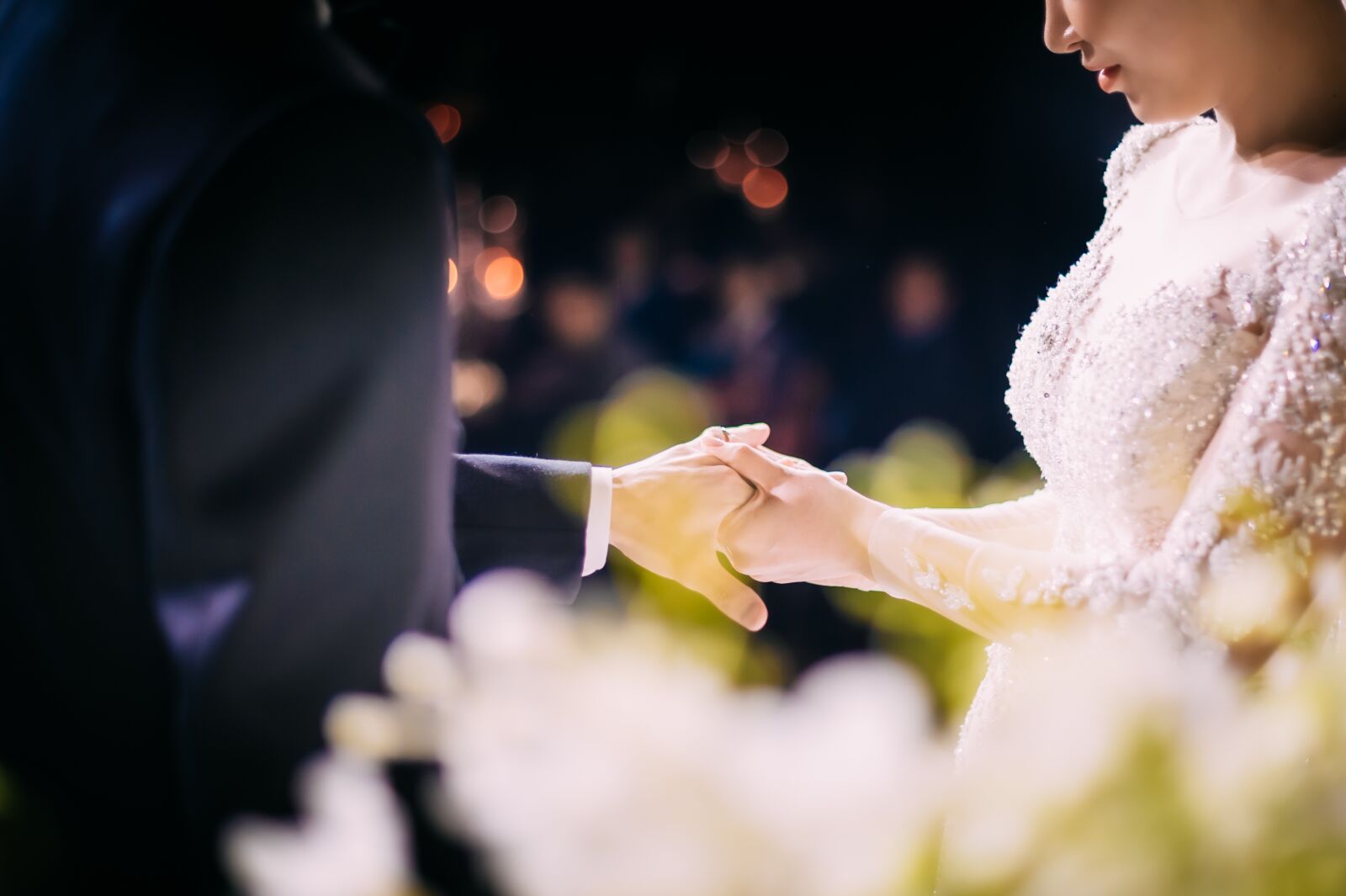 Nikon D4S sample photo. Wedding, wedding rings, vows photography