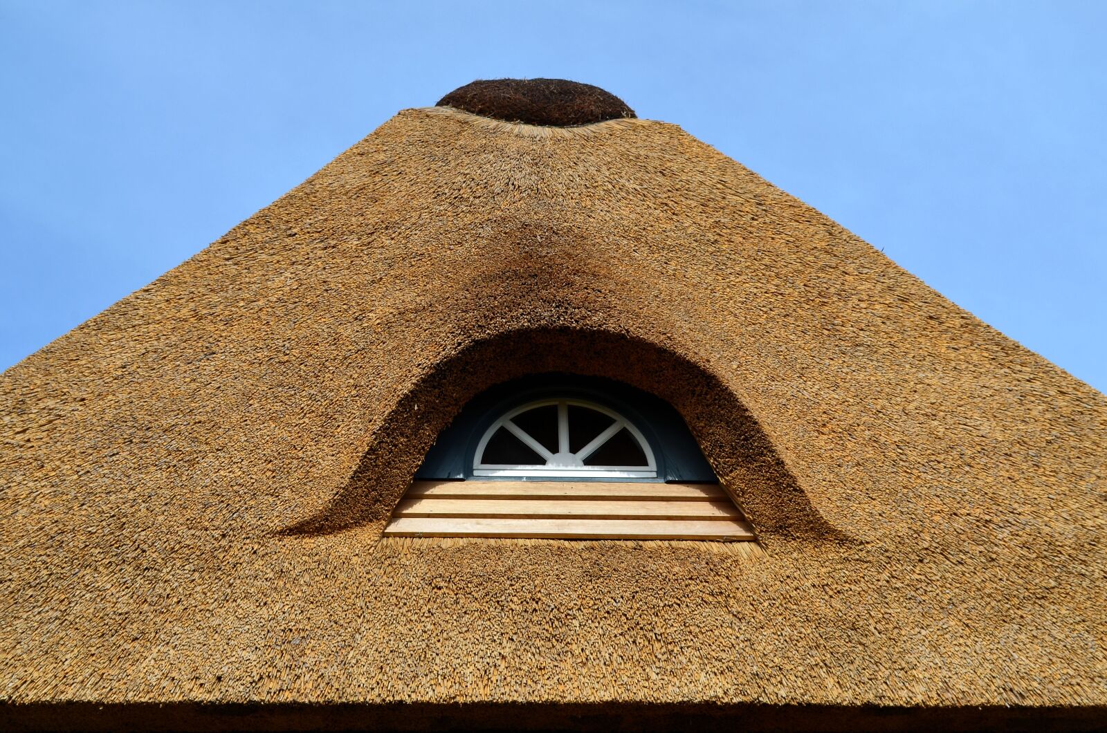 Nikon D5100 sample photo. Thatched roof, roofing, sylt photography