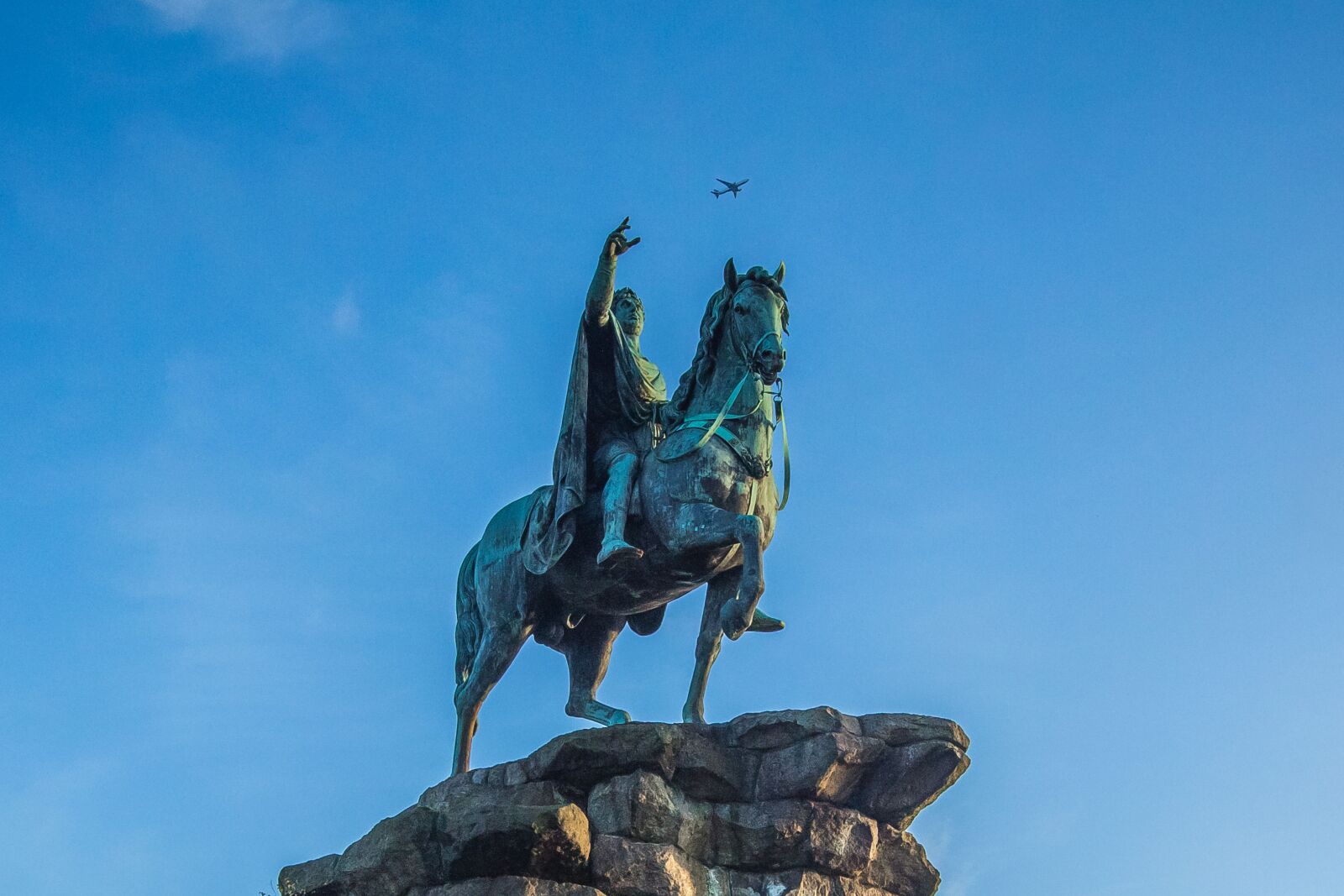Canon EOS 60D sample photo. The statue of, monument photography