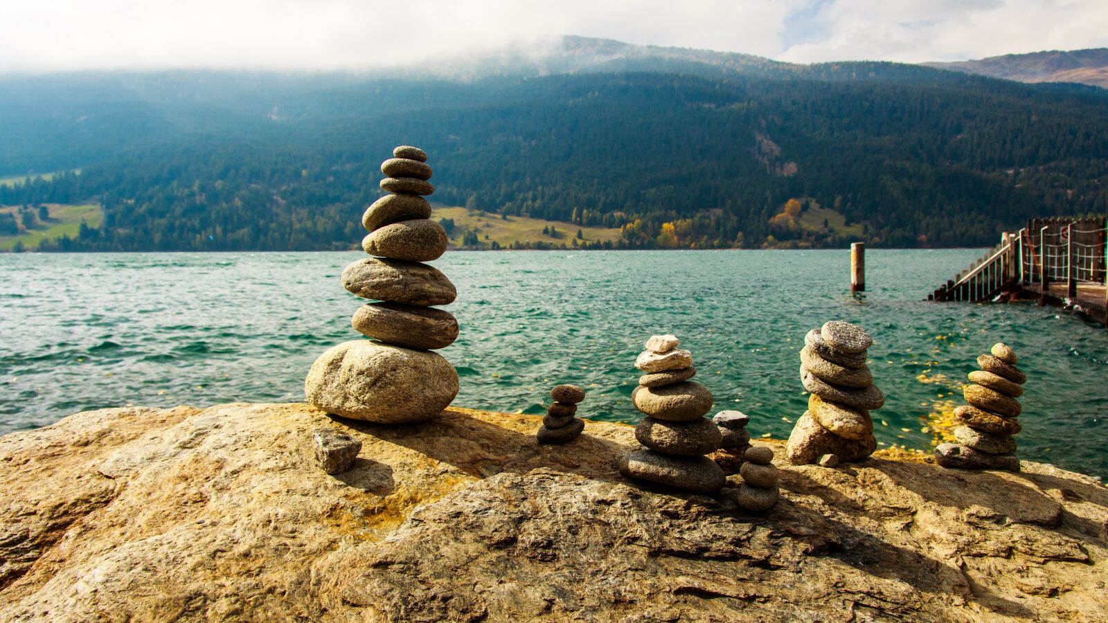Canon EOS 650D (EOS Rebel T4i / EOS Kiss X6i) sample photo. Reschensee, stone constructions, rest photography
