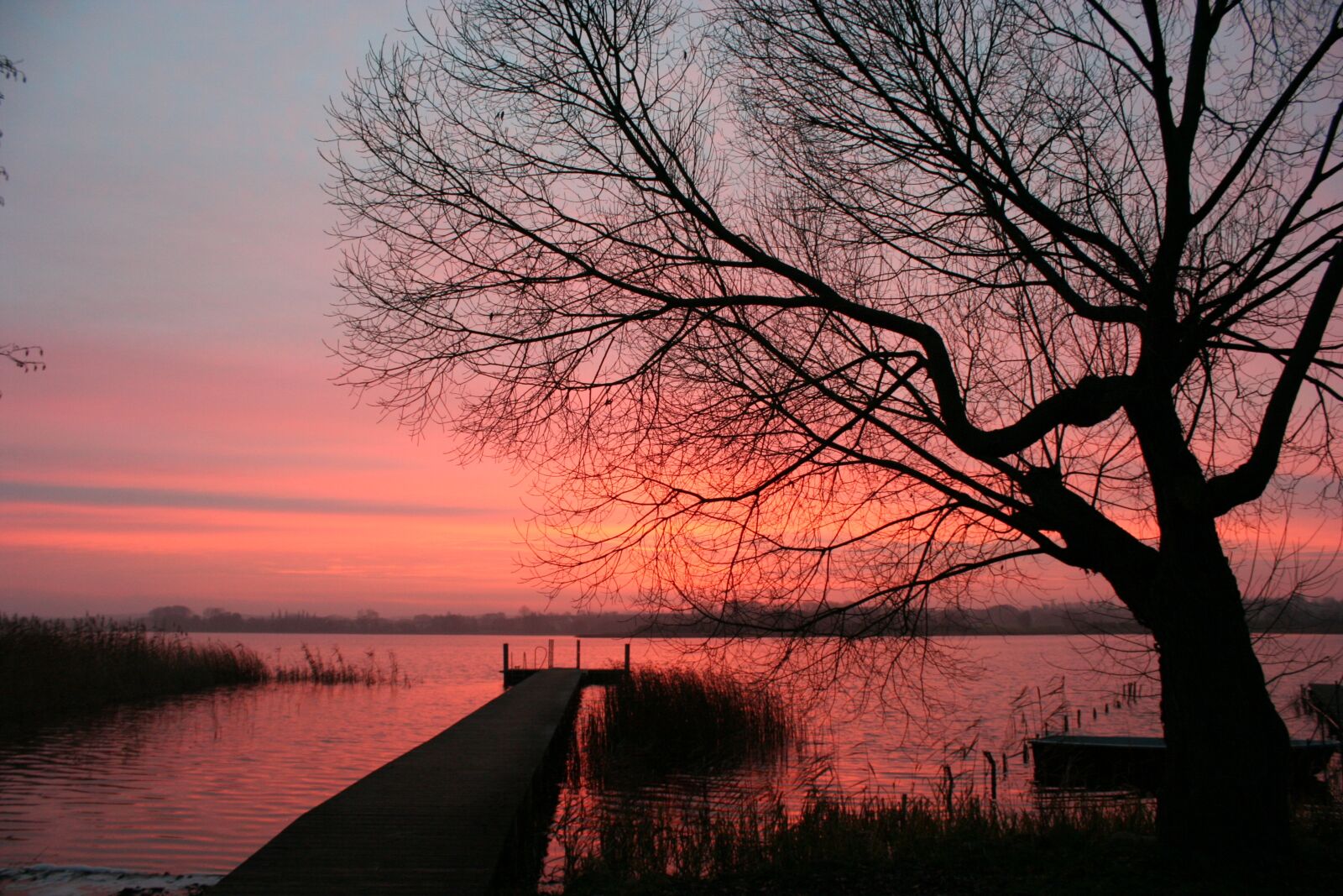 Canon EOS 350D (EOS Digital Rebel XT / EOS Kiss Digital N) sample photo. Landscape, water, lake photography