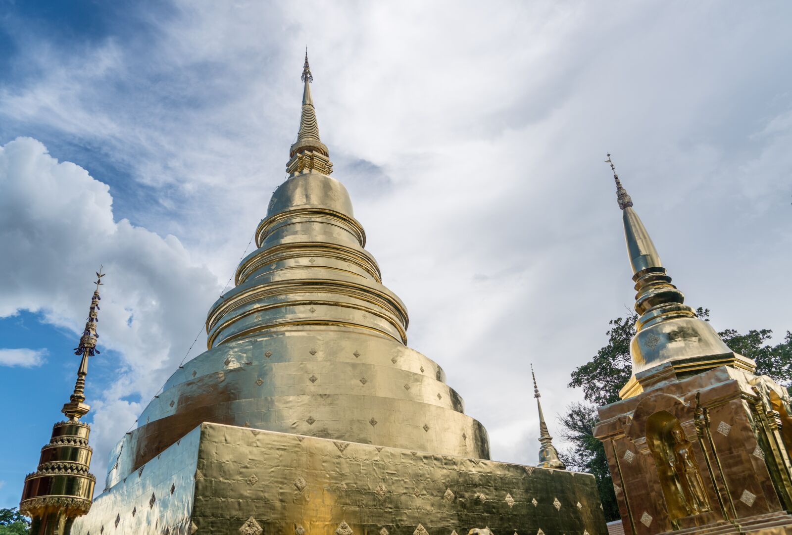 Sony a7R II + Sony FE 24-240mm F3.5-6.3 OSS sample photo. Wat phra, temple, chiang photography