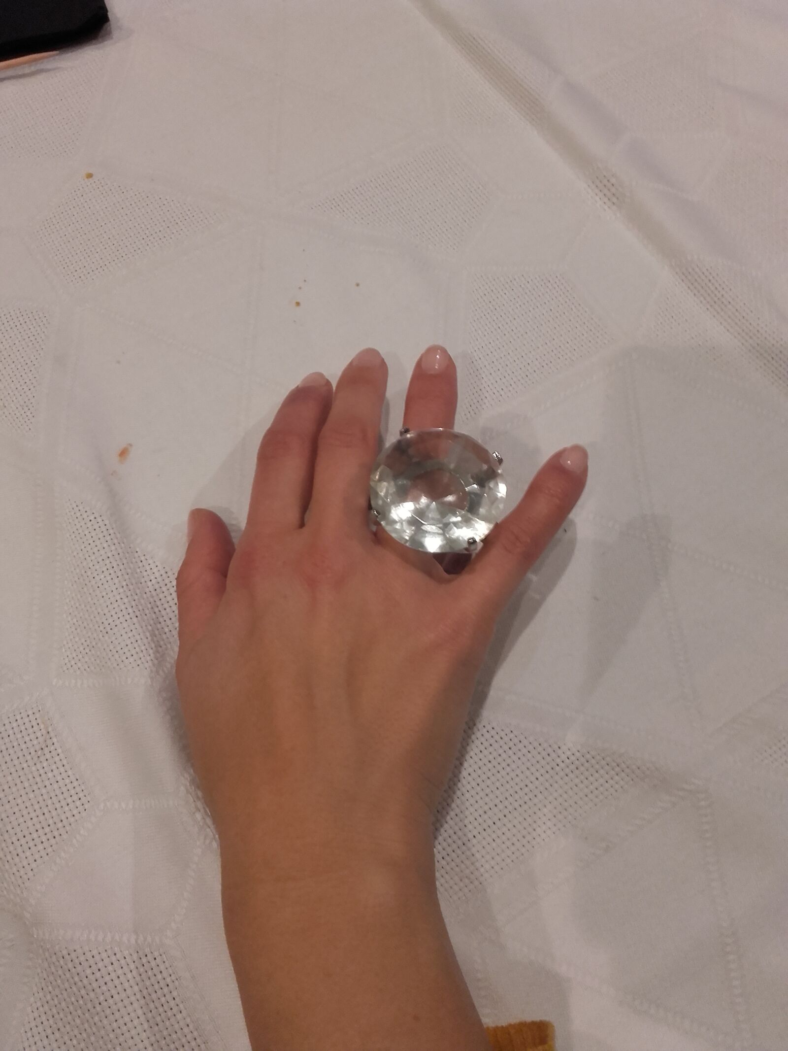Samsung Galaxy Grand Prime sample photo. Ring, giant, hand photography