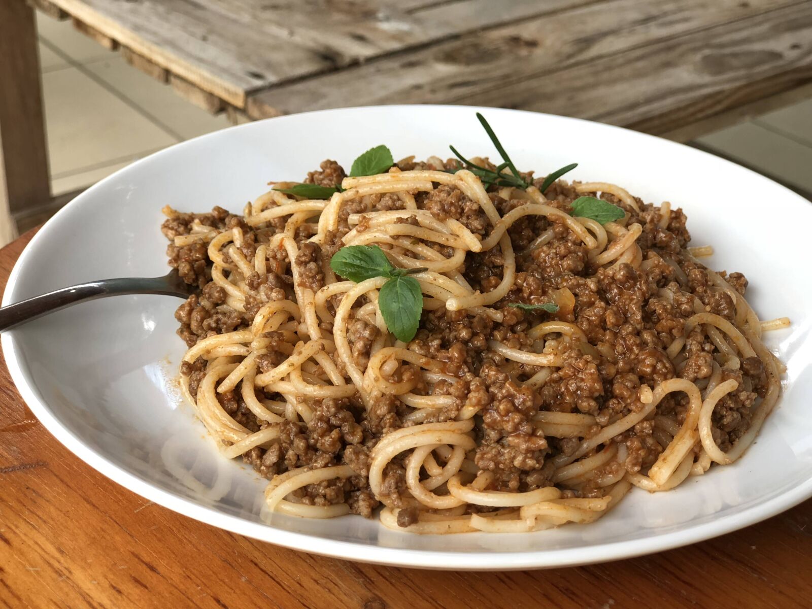 iPhone 8 Plus back dual camera 6.6mm f/2.8 sample photo. Spaghetti, pasta, food photography