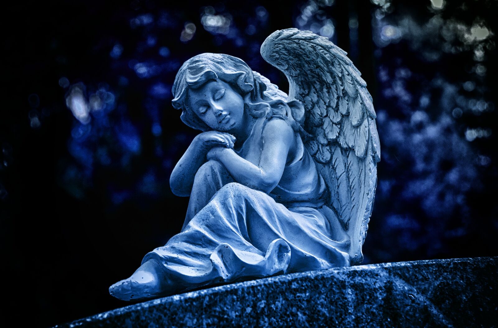 Nikon D7200 sample photo. Night, angel, sculpture photography