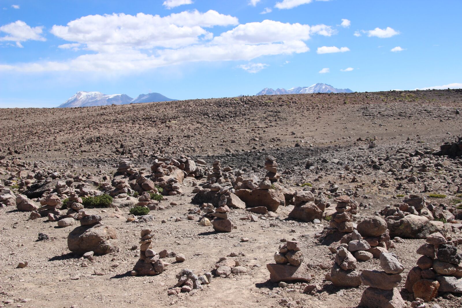 Canon EOS 600D (Rebel EOS T3i / EOS Kiss X5) sample photo. Valley, peru, landscape photography