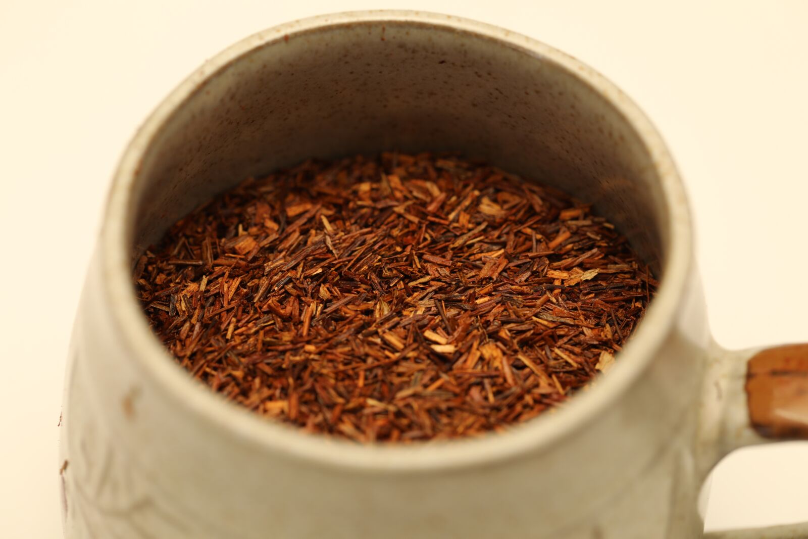 Canon EF 100mm F2.8L Macro IS USM sample photo. Rooibos, tea photography