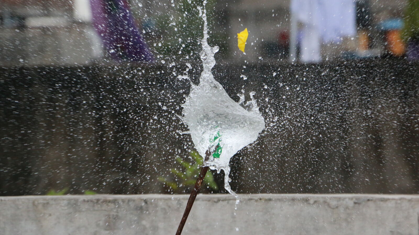 Canon EOS 70D sample photo. Baloon, burst, hd, splash photography