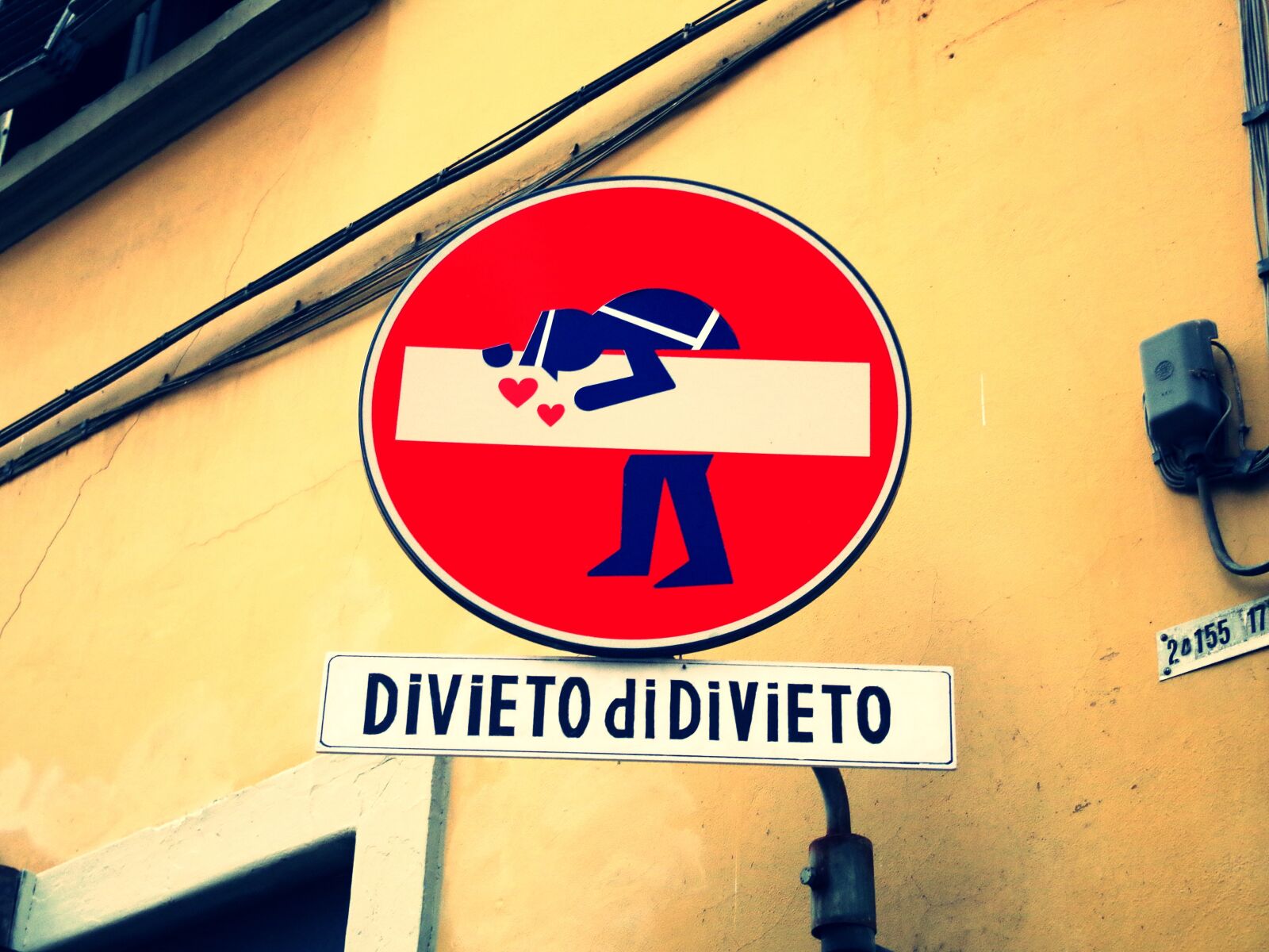 Pentax K-01 sample photo. Italy, traffic signs, signs photography