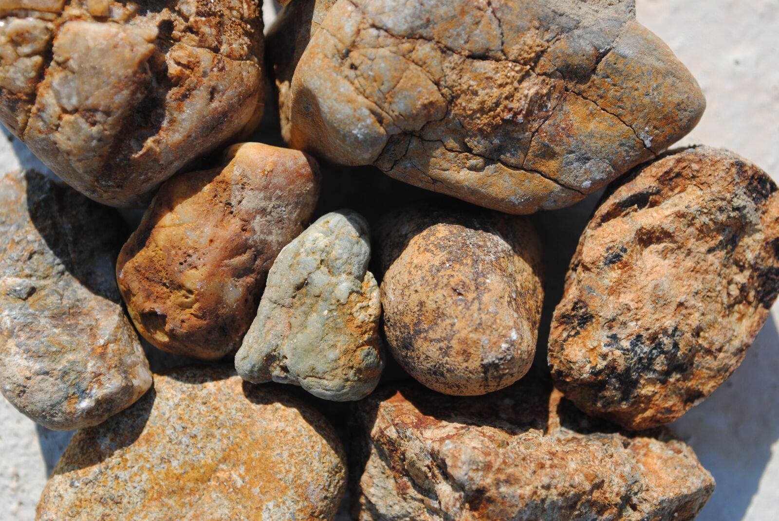 Nikon D3000 sample photo. Stones, sea, beach photography