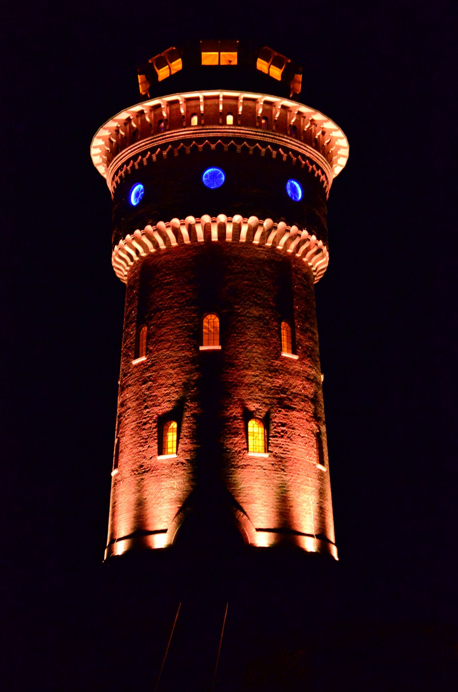 Nikon D5100 sample photo. Lighting, water tower, tower photography