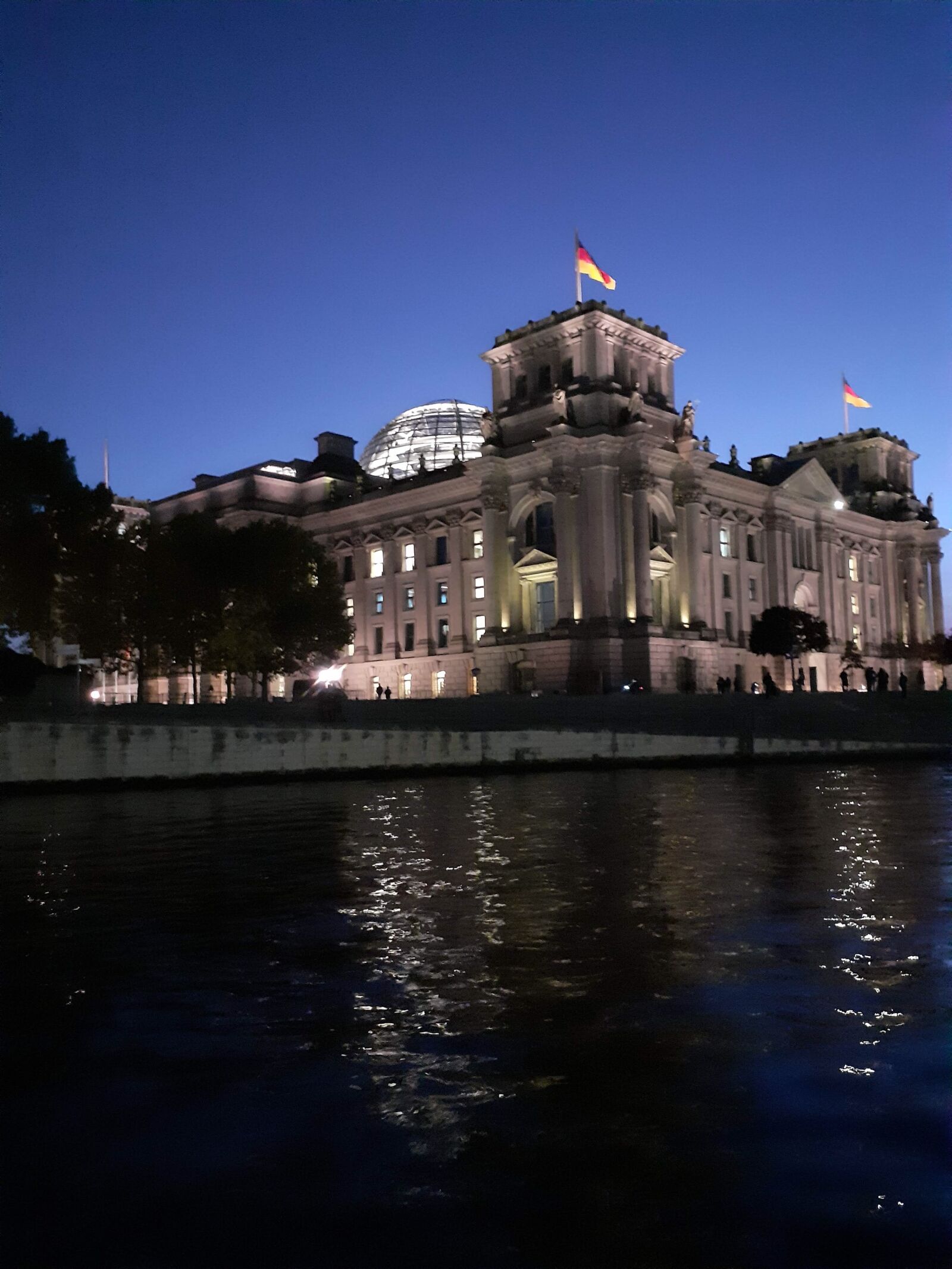 Samsung SM-A202F sample photo. Berlin, government district, parliament photography