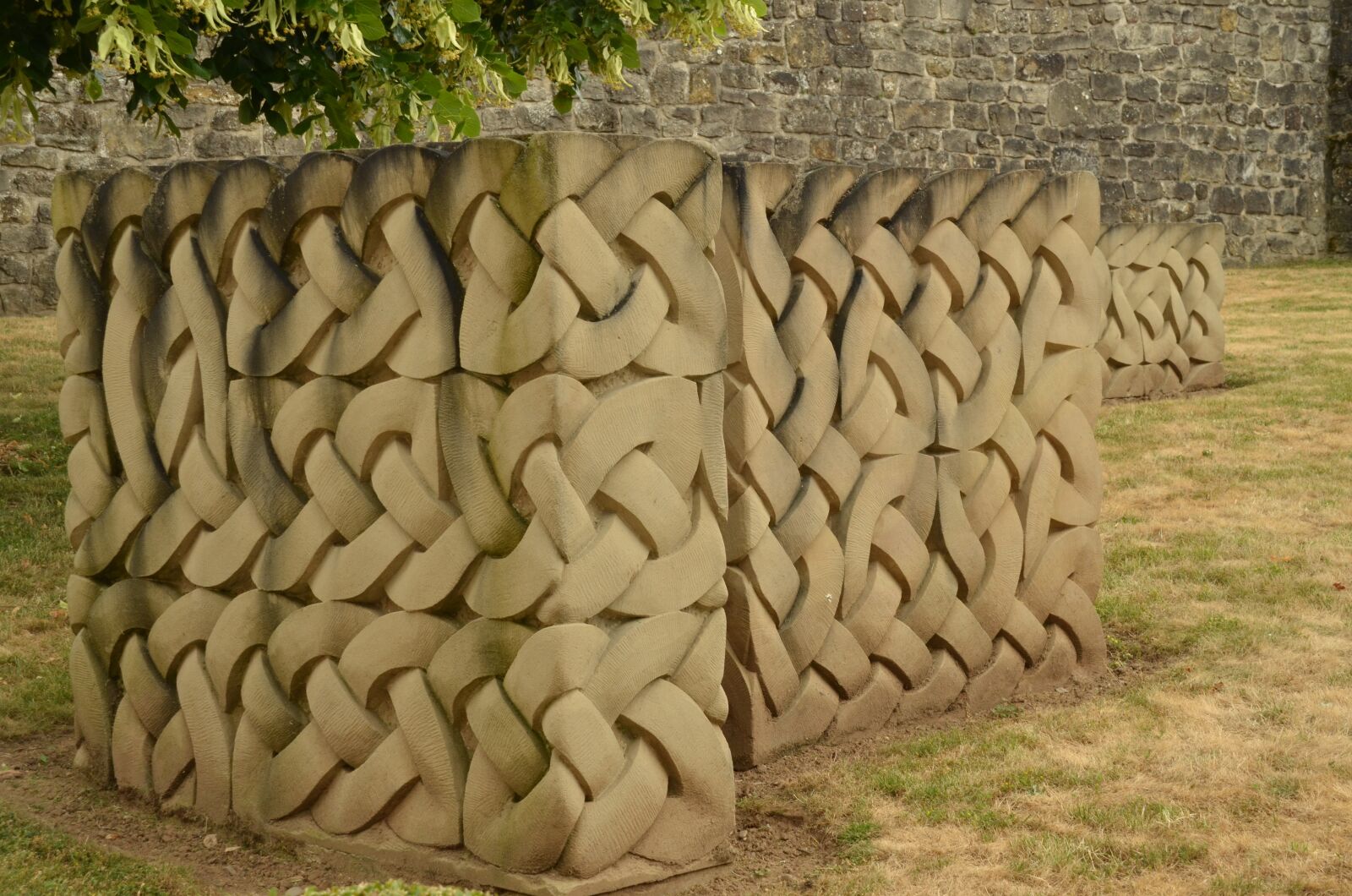 Nikon D7000 sample photo. Knot, celtic, stone photography