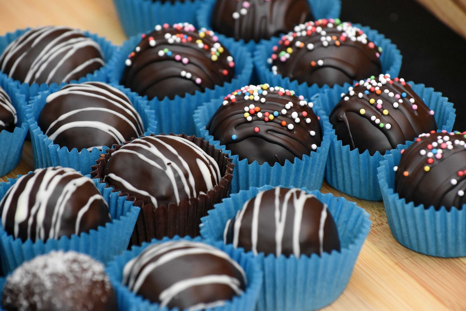 Nikon D5500 sample photo. Chocolate, food, assortment, sweet photography