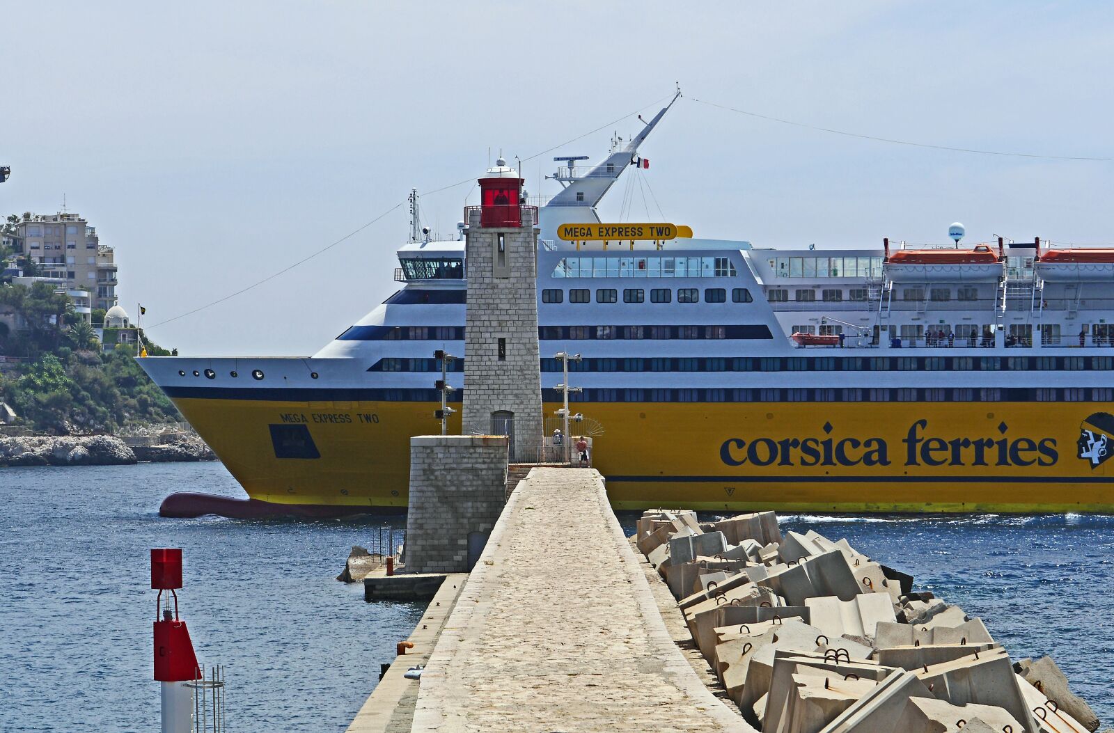 Panasonic Lumix DMC-GH3 sample photo. Harbour entrance, lighthouse, nice photography