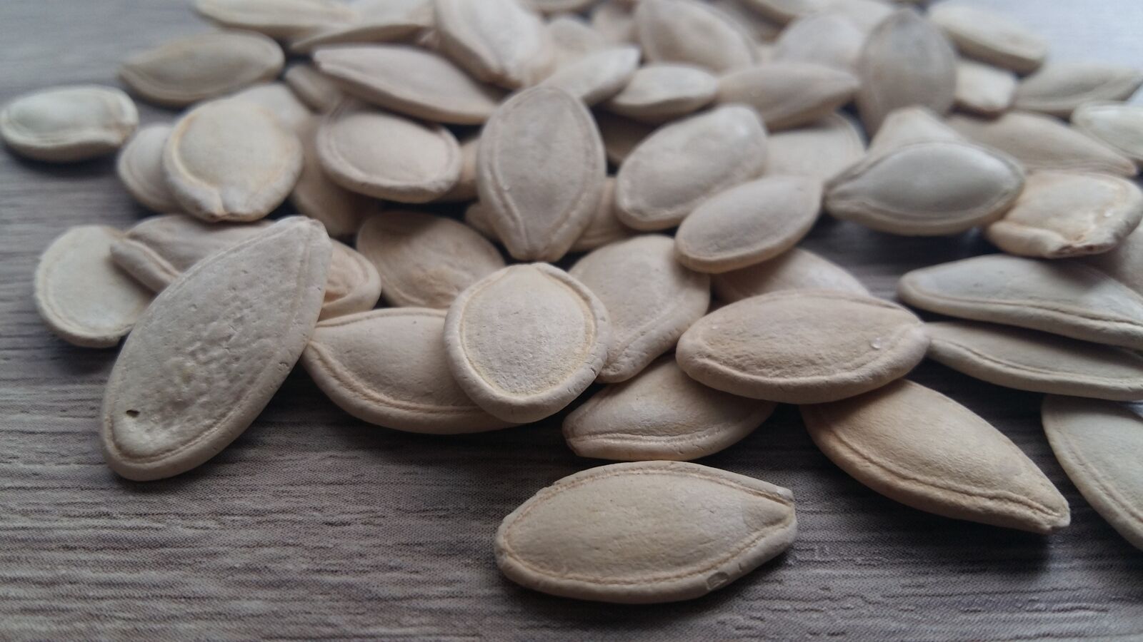 Samsung Galaxy A5 sample photo. Seeds, pumpkin seeds, snack photography