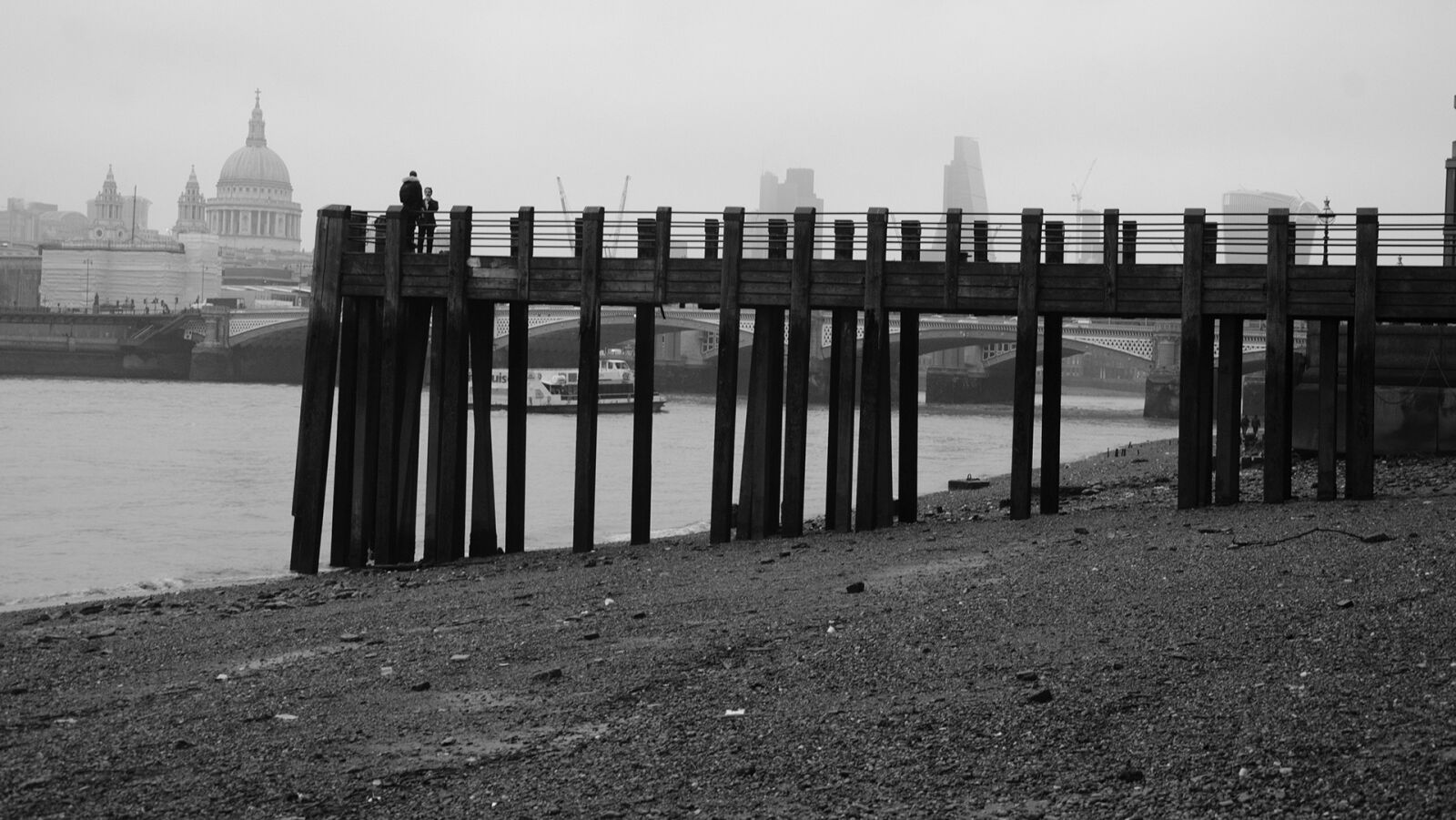 Nikon D7000 sample photo. Beach, south bank, london photography