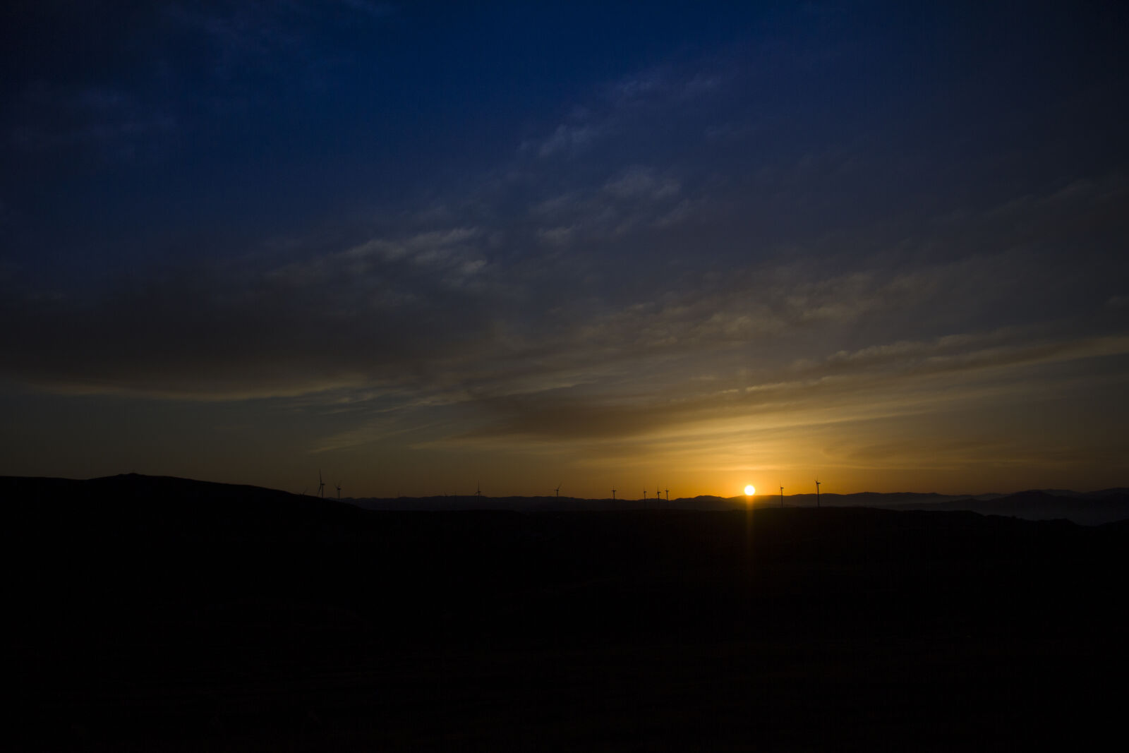 Canon EOS 60D + Canon EF-S 15-85mm F3.5-5.6 IS USM sample photo. Sunrise photography