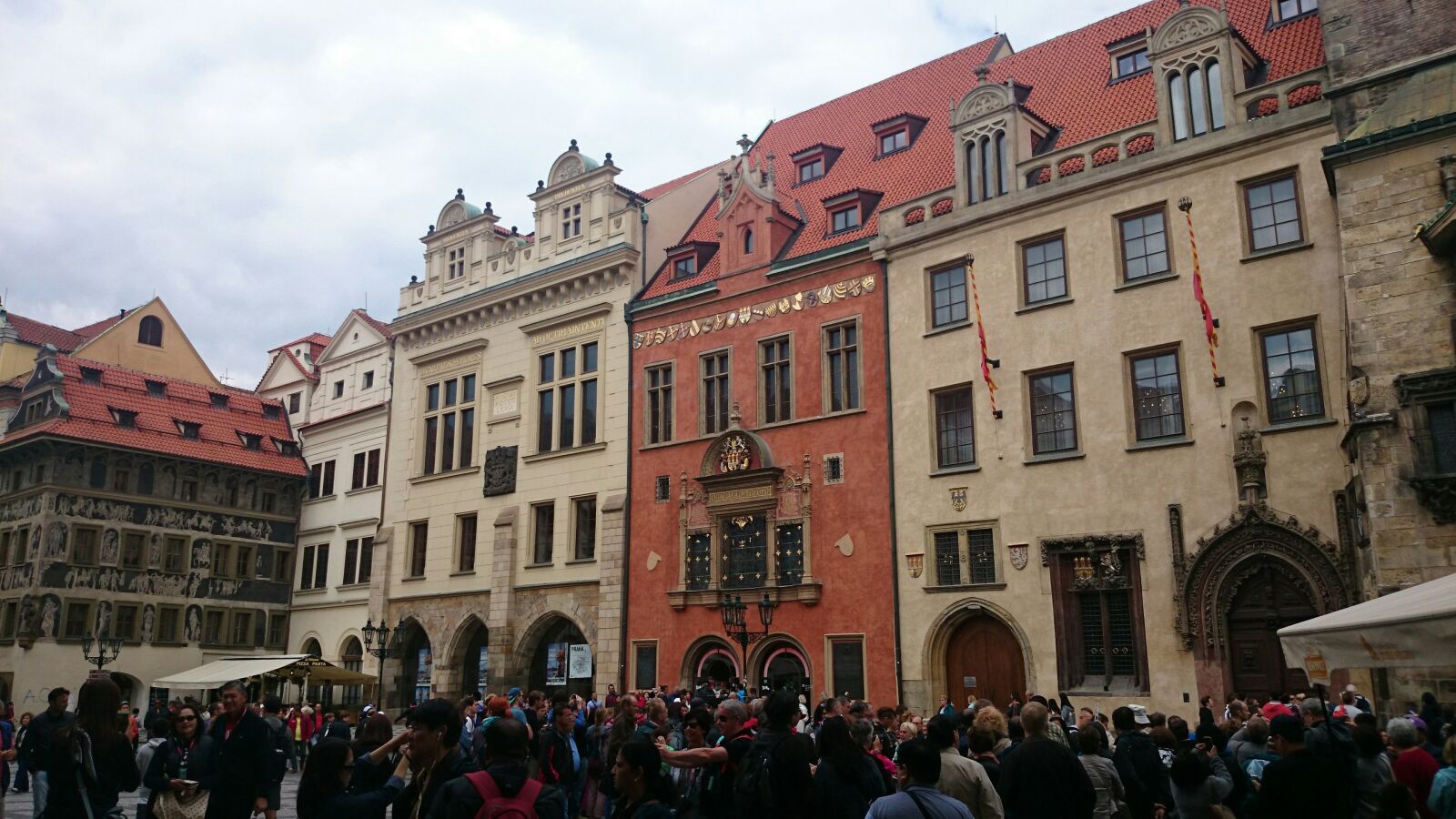 Sony Xperia Z1 Compact sample photo. Houses, prague, the crowd photography